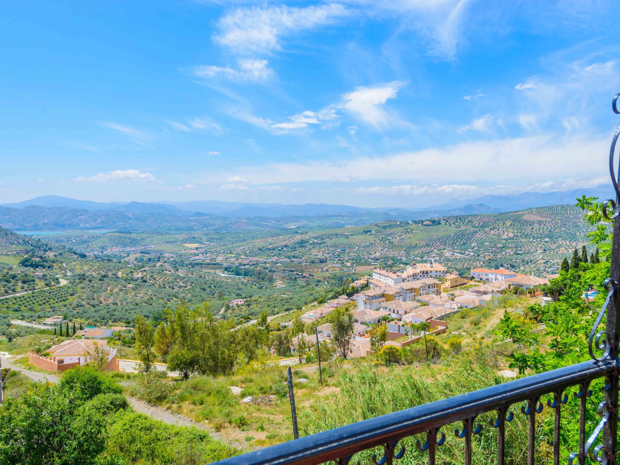 Privates Schwimmbad mit Grill und Feuerstelle-Dedans