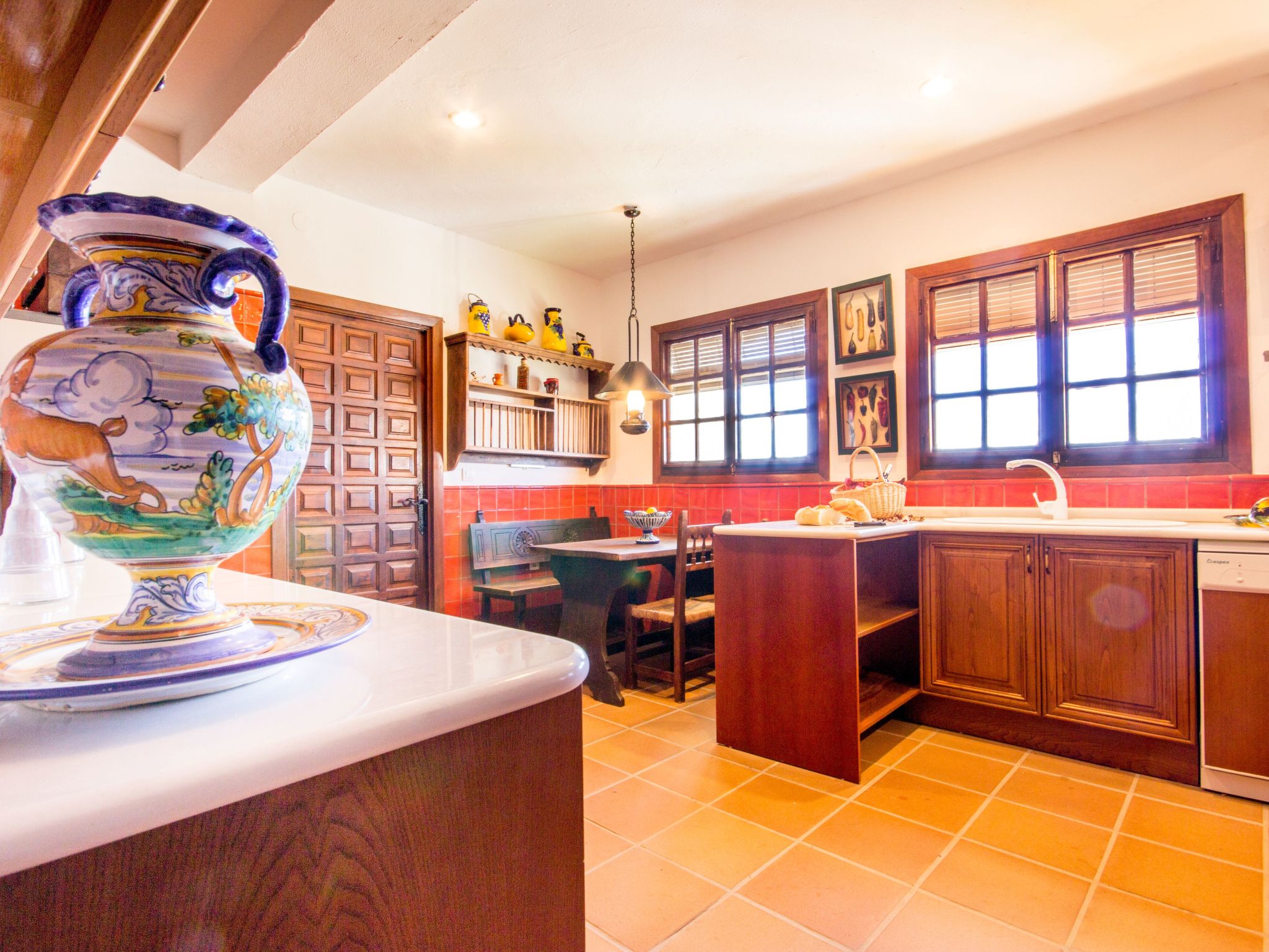 Privates Schwimmbad mit Grill und Feuerstelle-Dedans