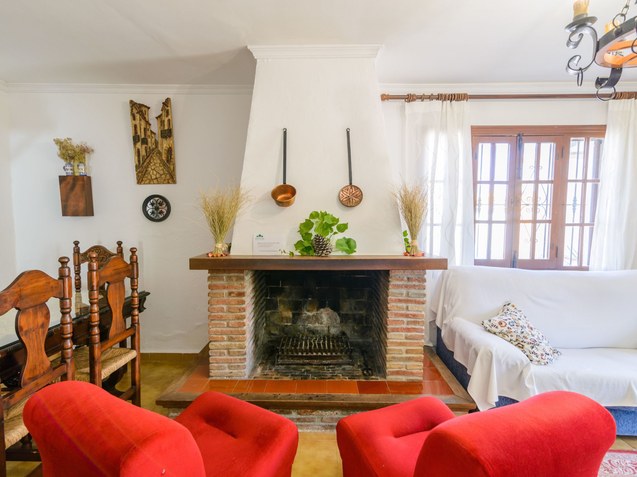 Patio de los Naranjos Haus mit Terrasse und Schwimmbad-Dedans