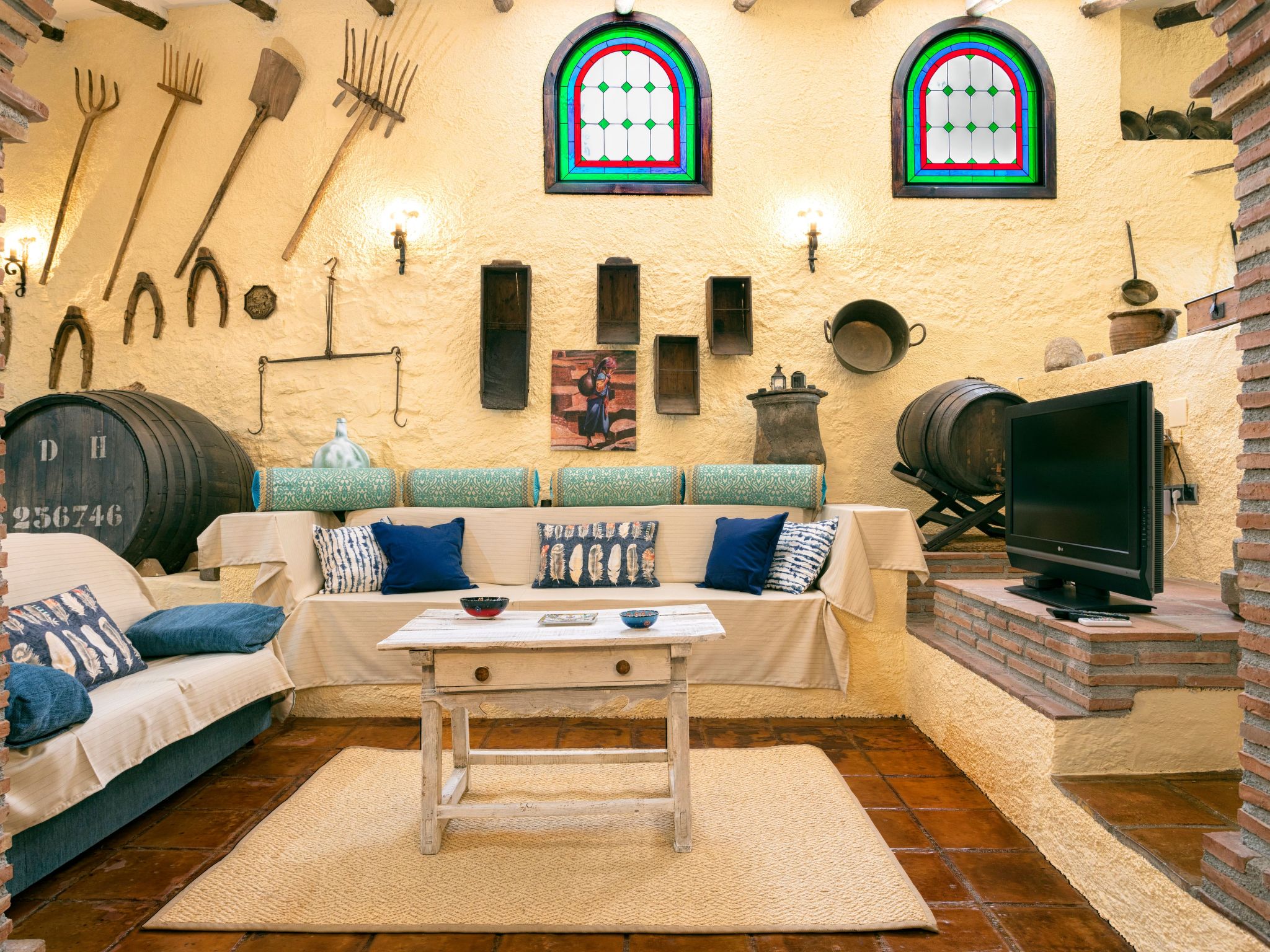 Privates Schwimmbad mit Grill und Feuerstelle-Dedans