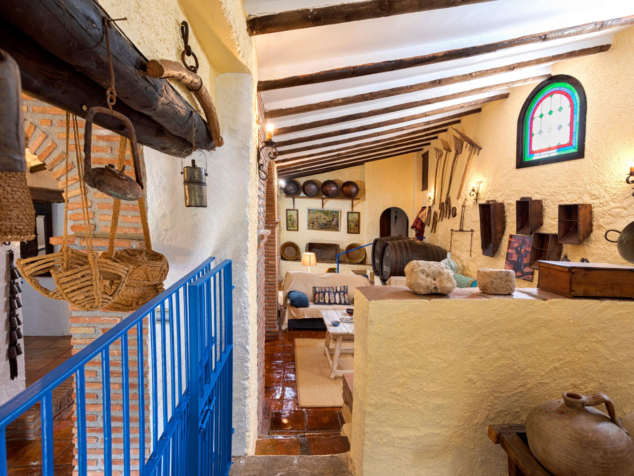 Privates Schwimmbad mit Grill und Feuerstelle-Dedans