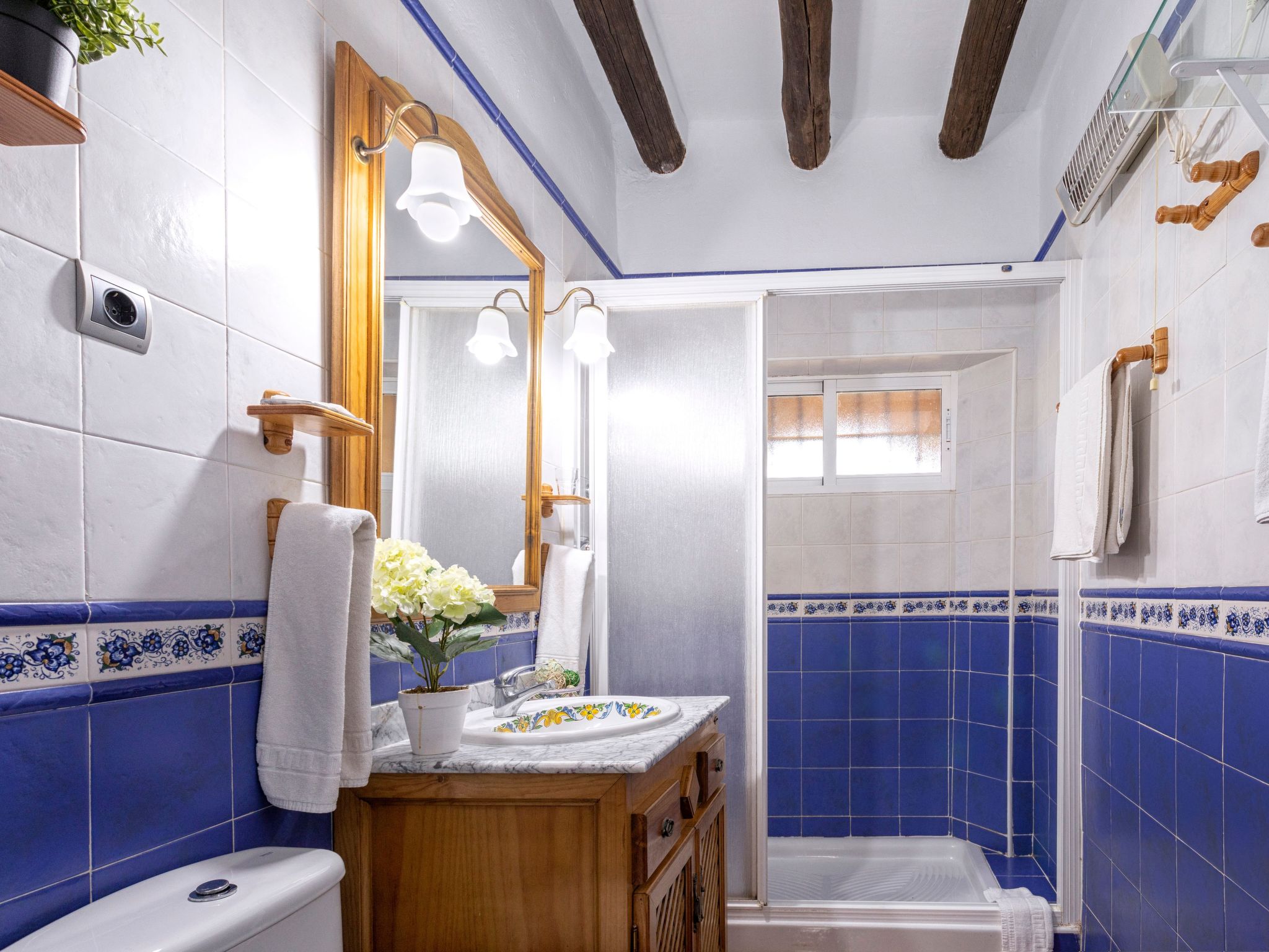 Privates Schwimmbad mit Grill und Feuerstelle-Dedans