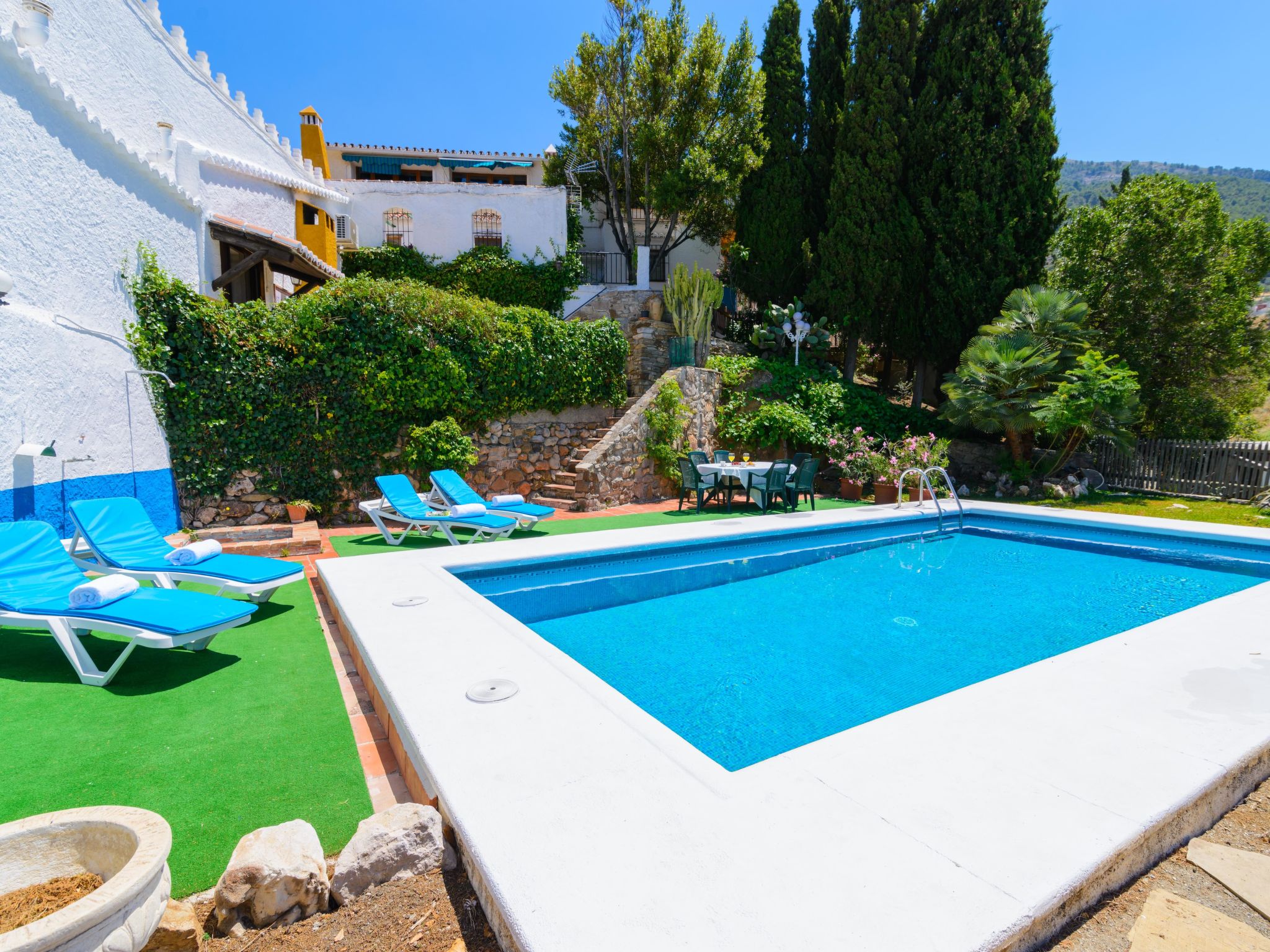 Privates Schwimmbad mit Grill und Feuerstelle-Dedans