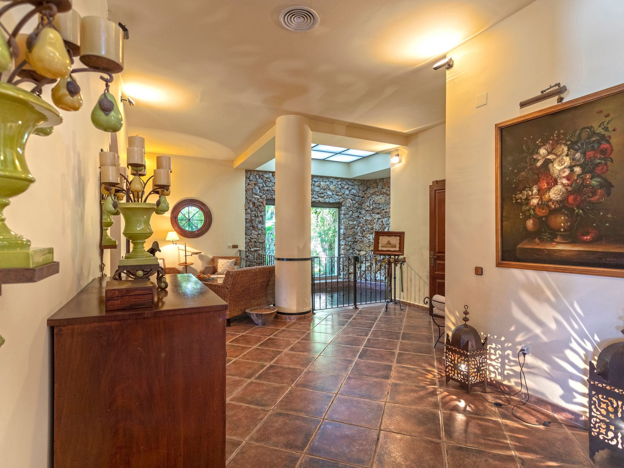 Beheiztes Hallenbad und Freibad-Binnen