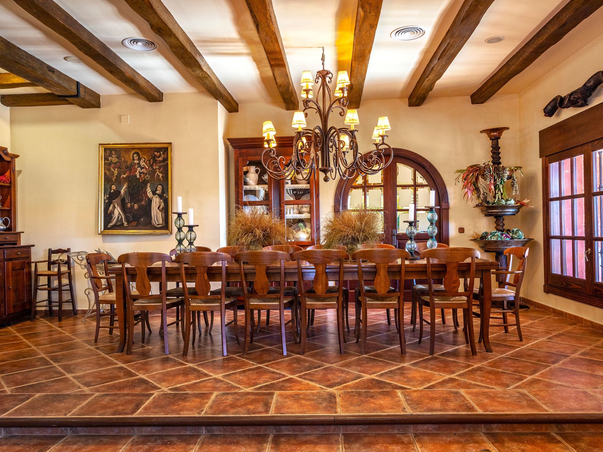 Beheiztes Hallenbad und Freibad-Binnen