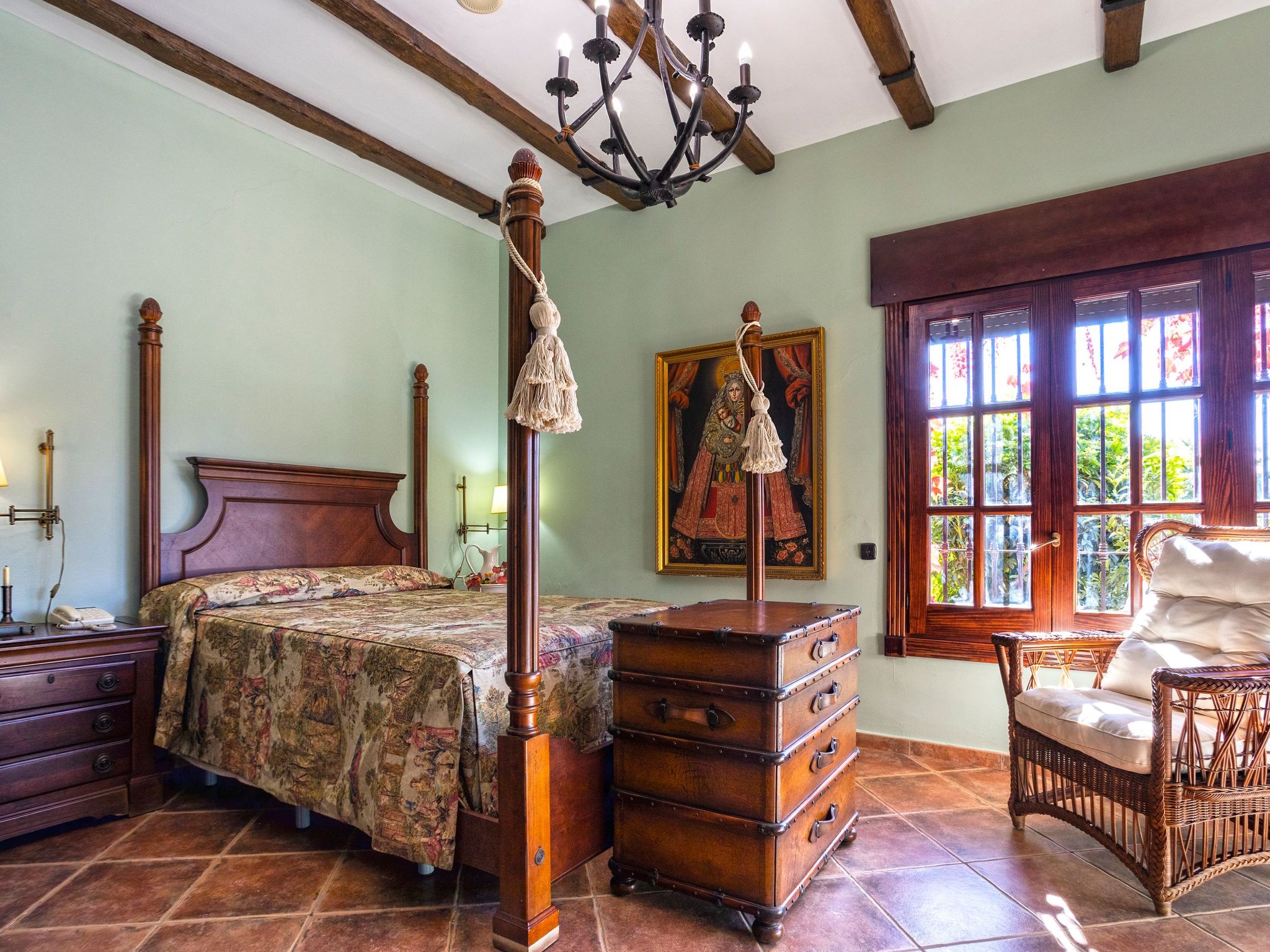 Beheiztes Hallenbad und Freibad-Binnen