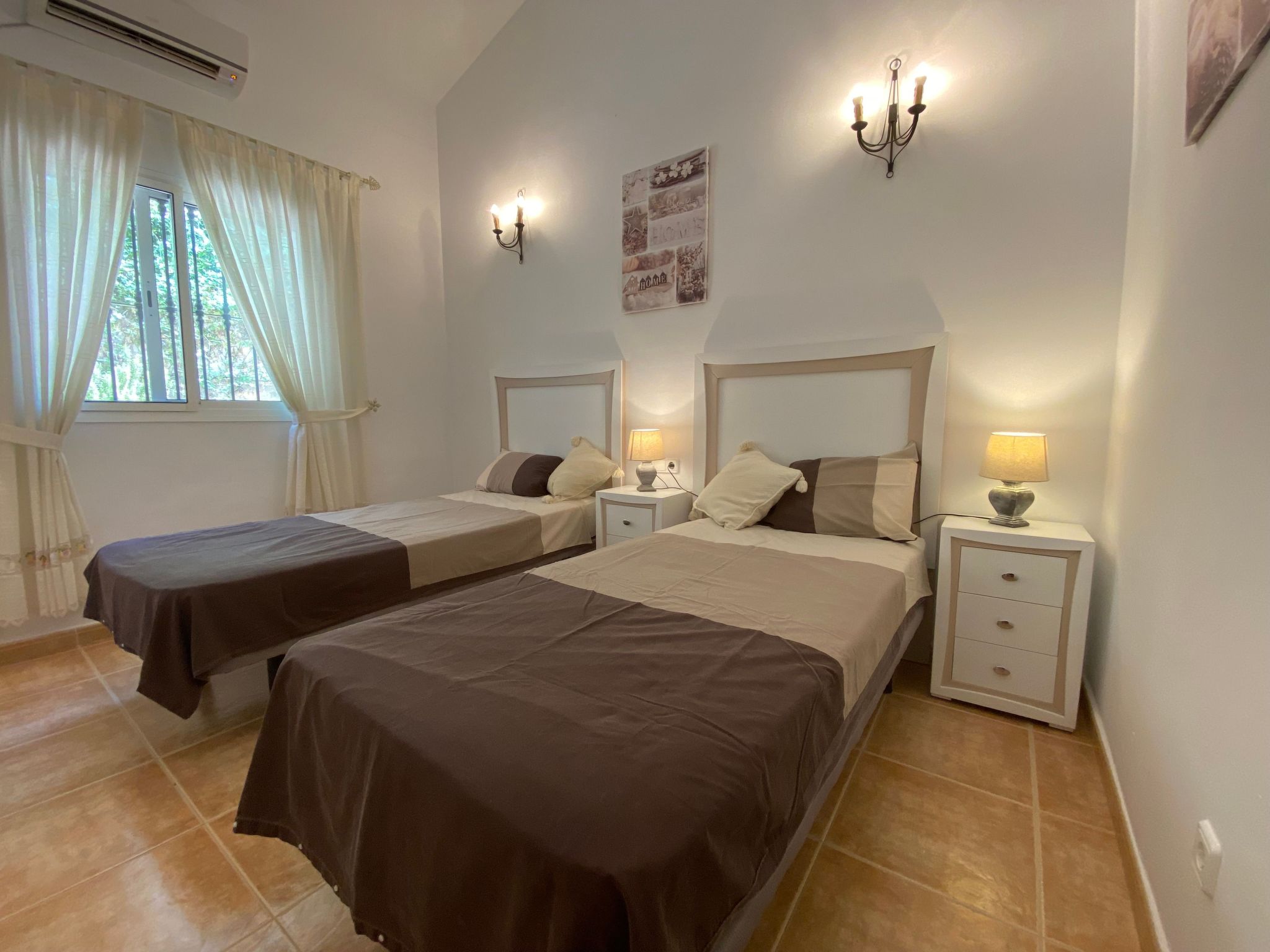 Villa mit Blick auf das Wasser