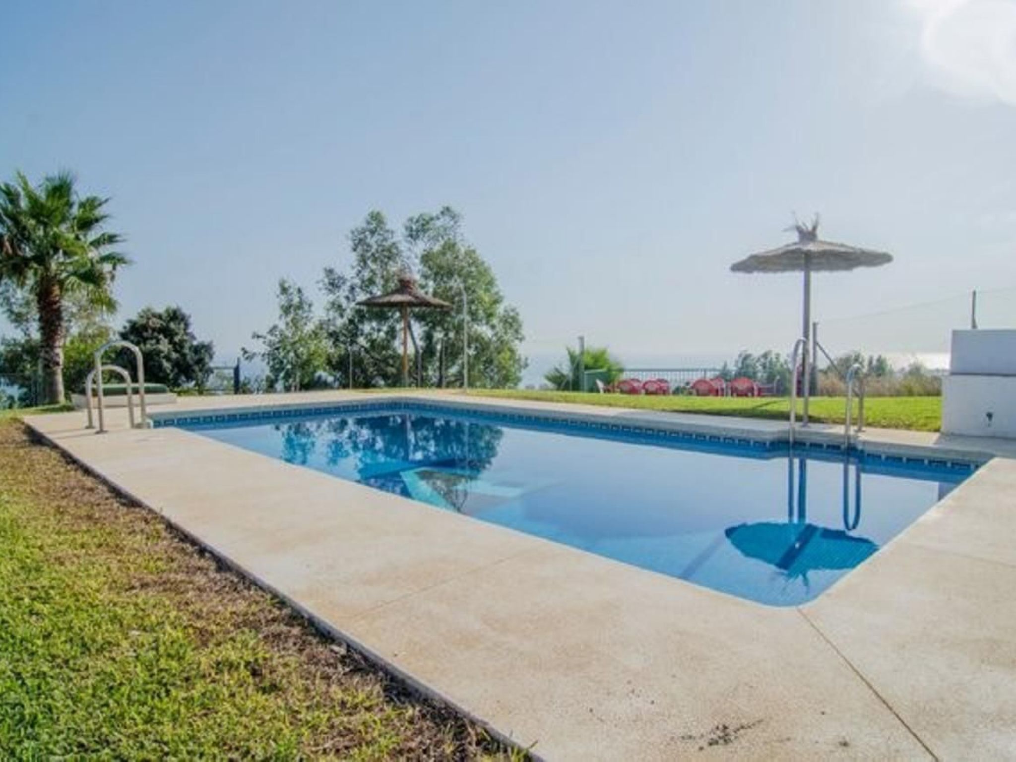 "Sevilla" mit Gemeinschaftspool in einem andalusischen "Cortijo" in Chilches - Buiten