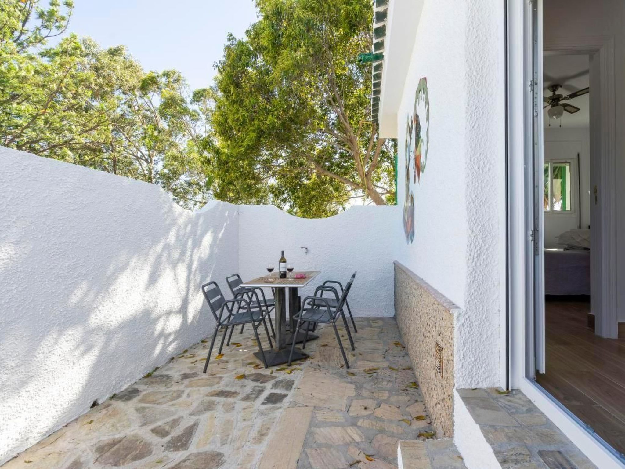 "Sevilla" mit Gemeinschaftspool in einem andalusischen "Cortijo" in Chilches - Buiten