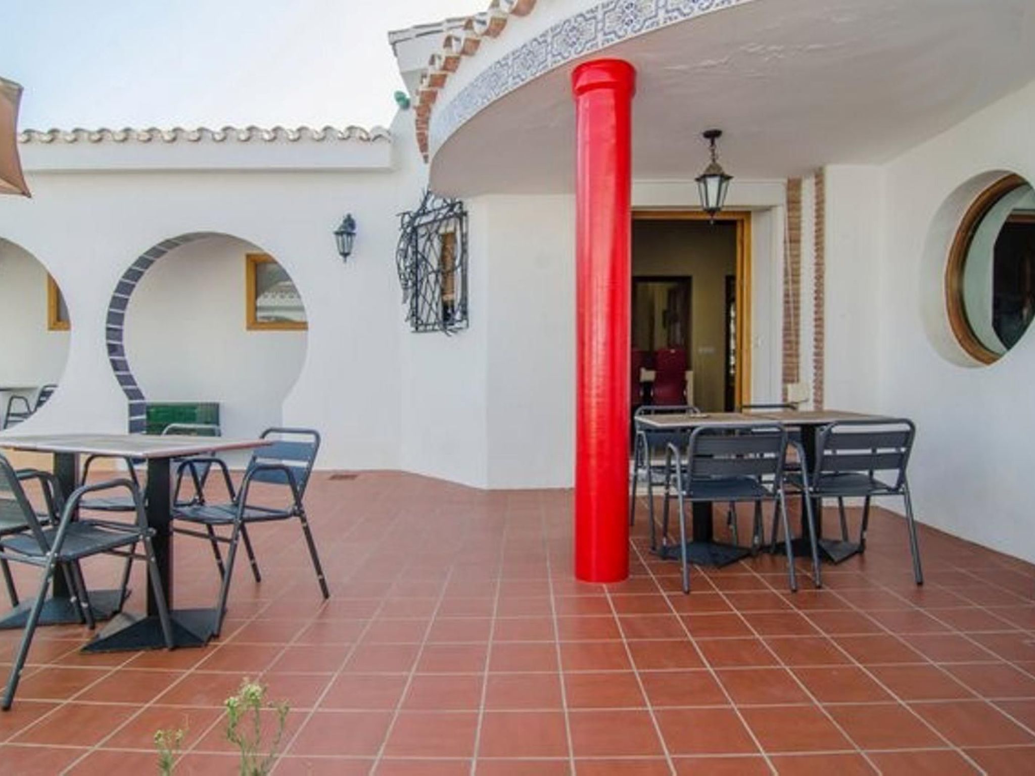 "Sevilla" mit Gemeinschaftspool in einem andalusischen "Cortijo" in Chilches - Buiten