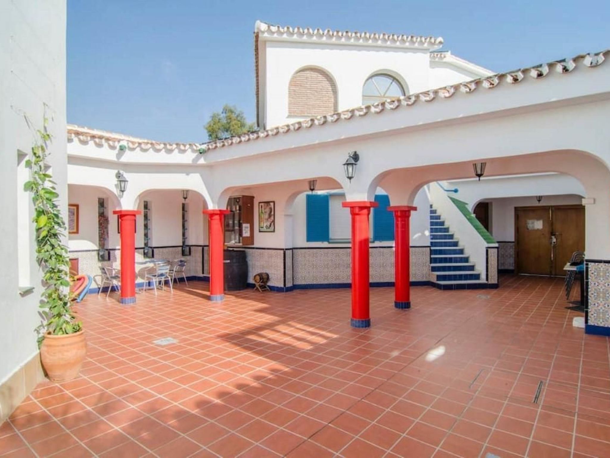 "Huelva" mit Gemeinschaftspool in einem andalusischen "Cortijo" in Chilches - Buiten
