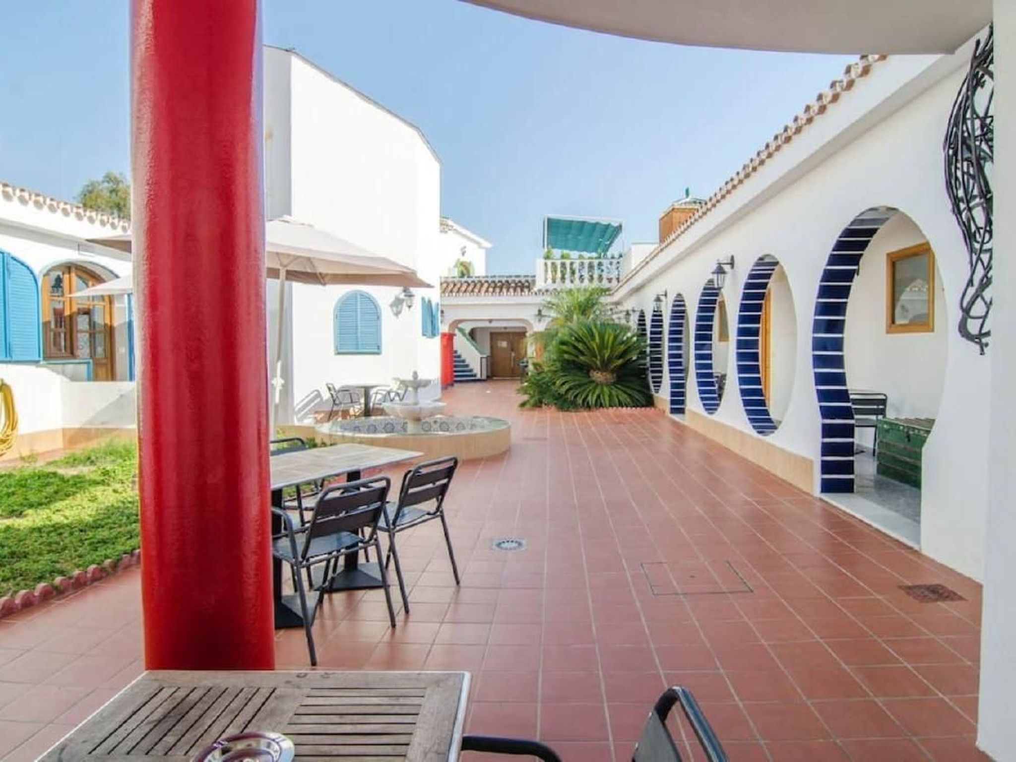 "Huelva" mit Gemeinschaftspool in einem andalusischen "Cortijo" in Chilches - Buiten