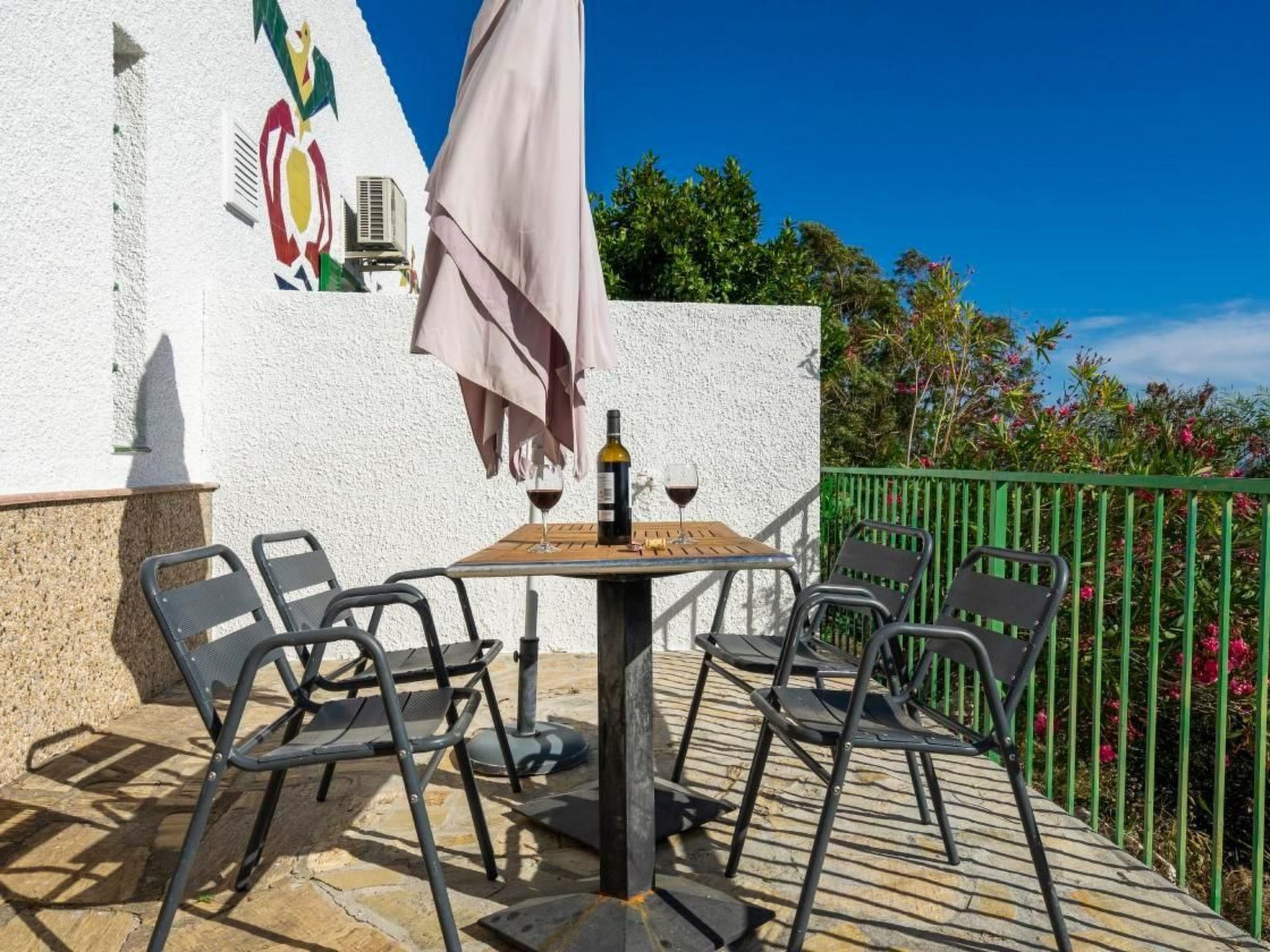 "Huelva" mit Gemeinschaftspool in einem andalusischen "Cortijo" in Chilches - Buiten