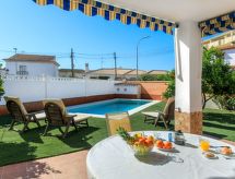Villa Anita: Luxe strandvilla met zwembad aan de Costa del Sol - thumbnail 2