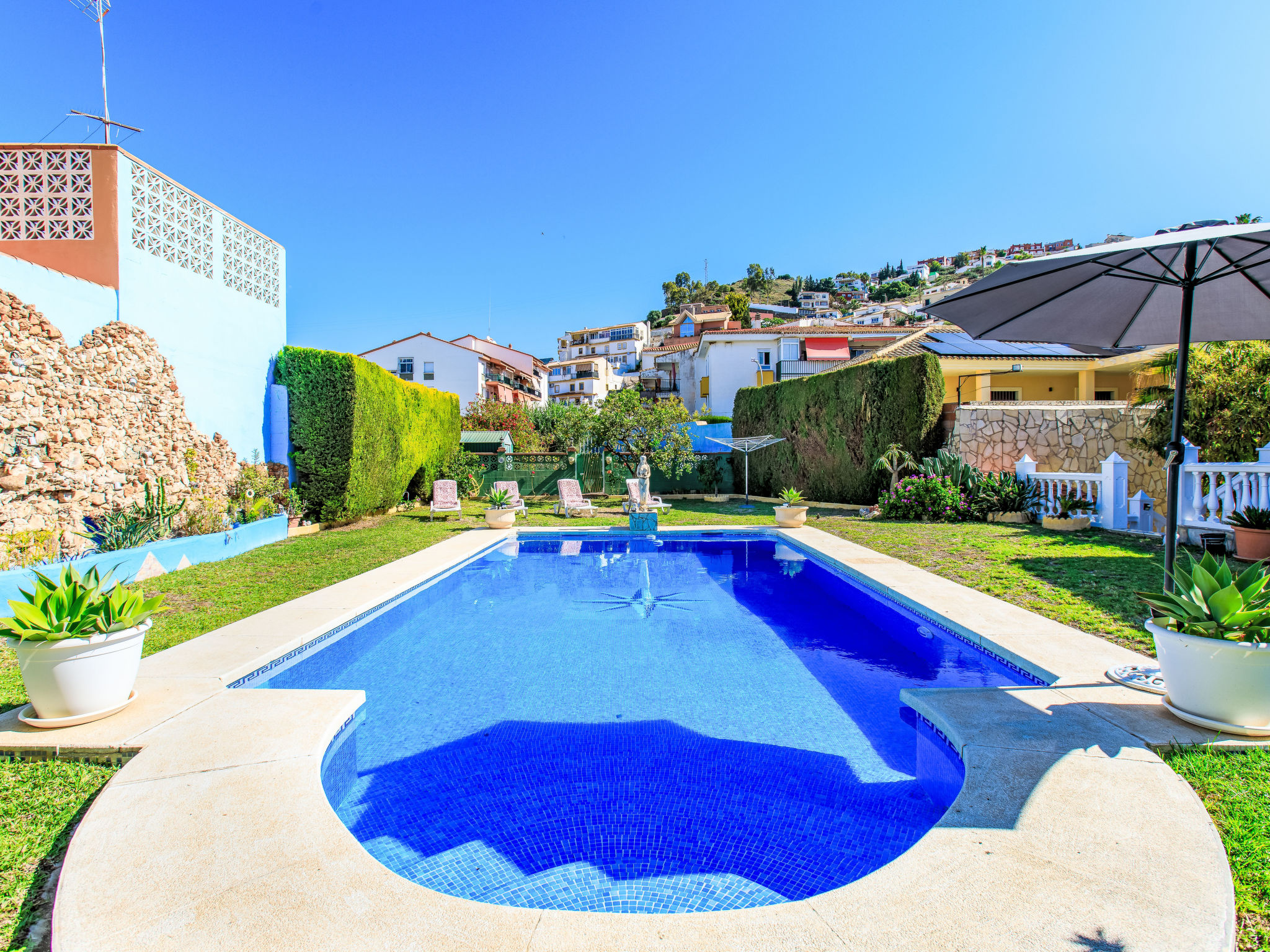Zonnige villa met privézwembad op 500m van het strand in Rincón de la Victoria - foto 28