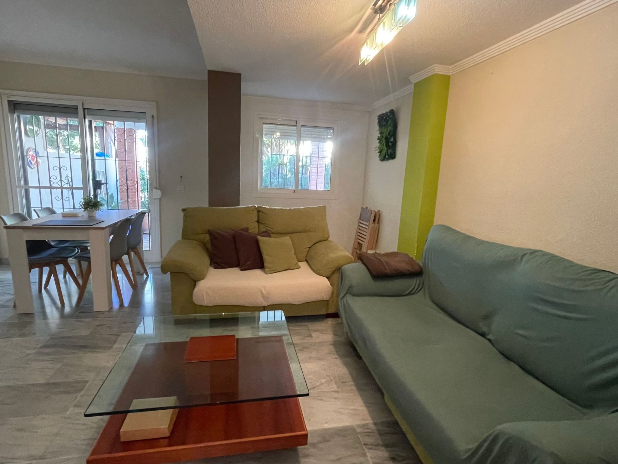 Villa "Casa Mar y Sol" mit Gemeinschaftspool-Binnen