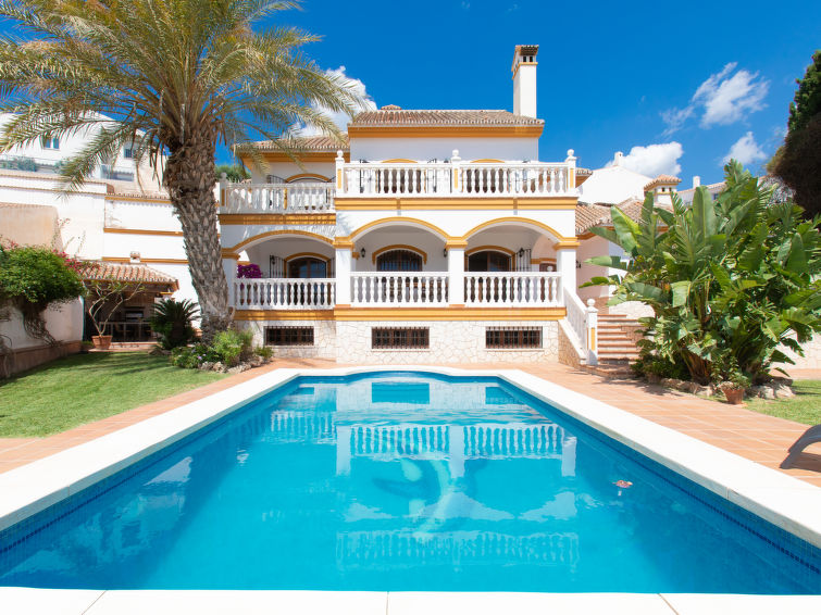 Search and Stay Destinations. Vacation Rentals in La Cala del Moral, Málaga - Andalucía - Spain