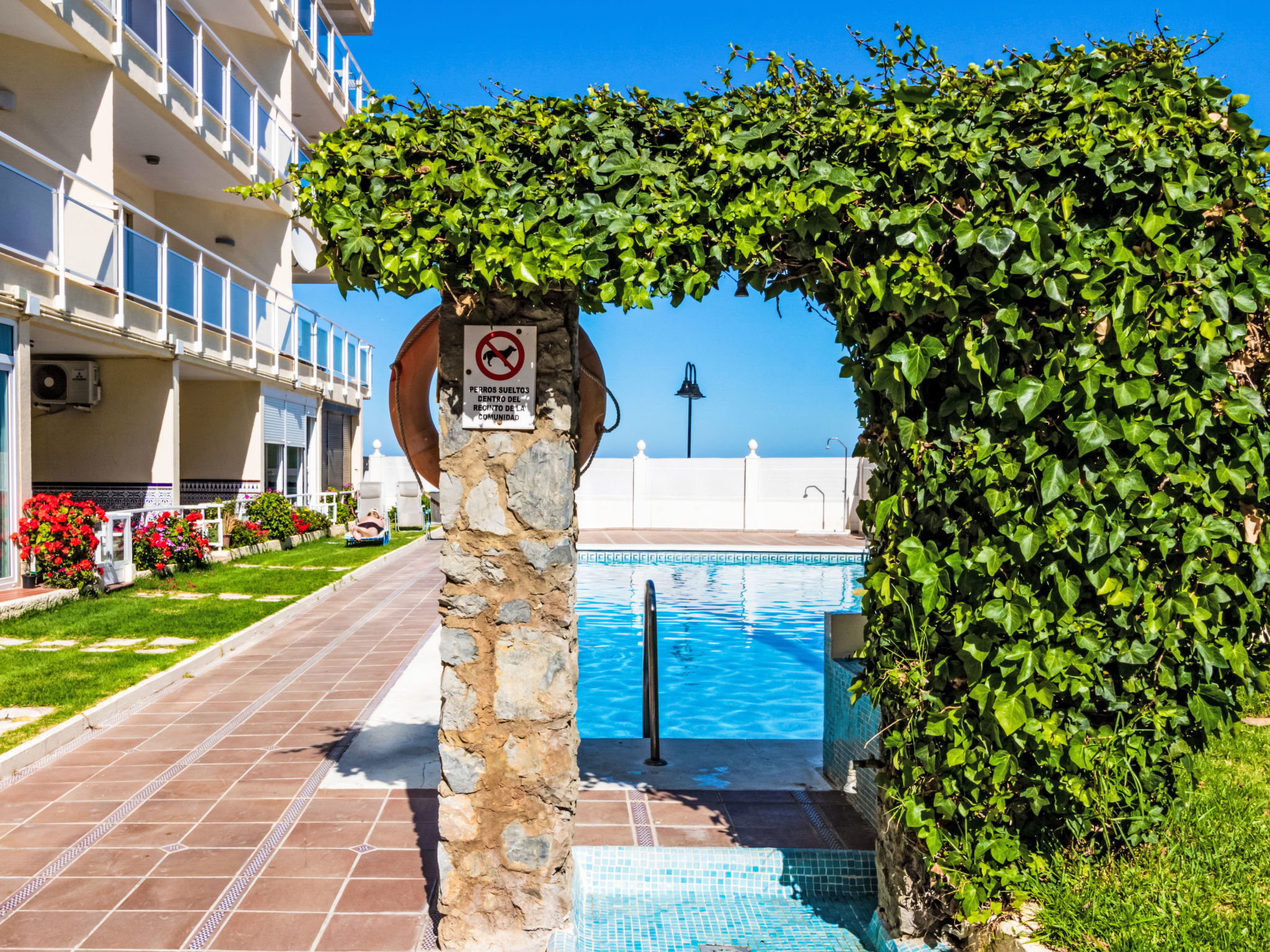 Neptune — Pool Outdoor (2 of 18)