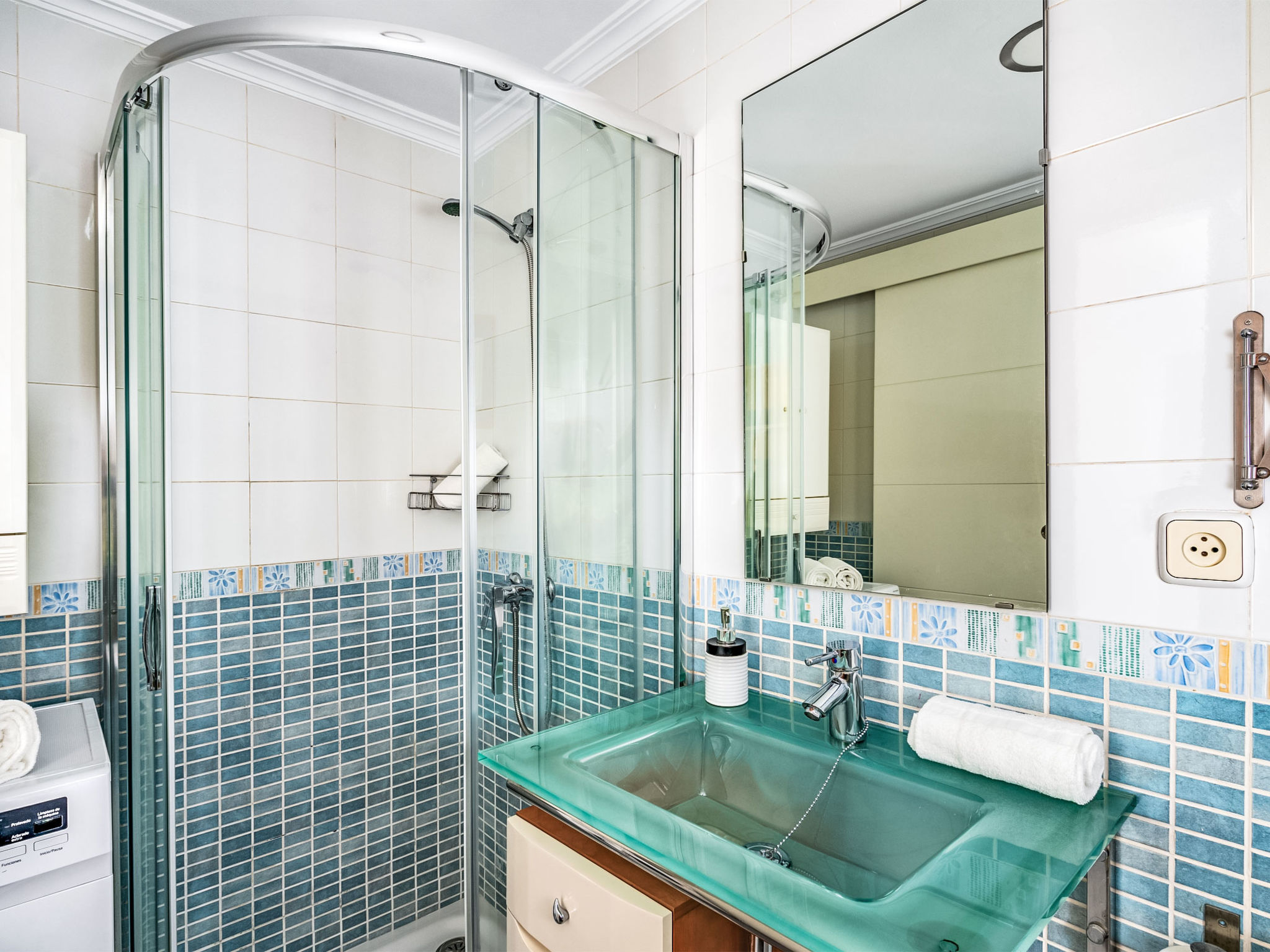 Appartement Sol – Salle de bains, photo 16 sur 23