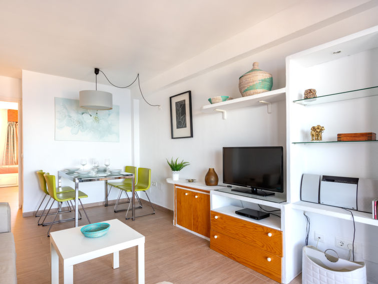 Search and Stay destination Torremolinos, AN - Spain from AU$ 290. Apartamento Las Coronas