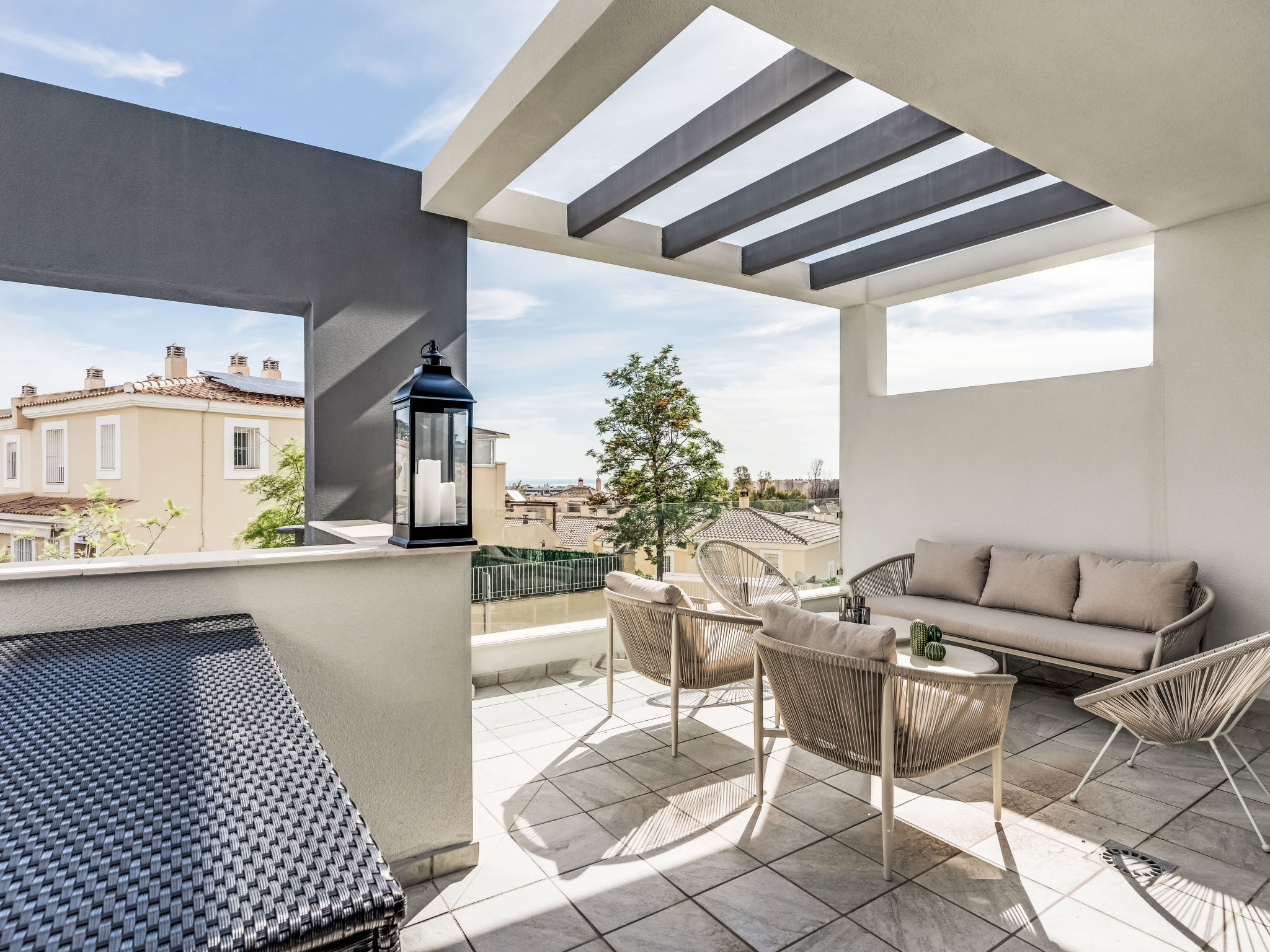 Brand New Luxury Towne House - Buiten