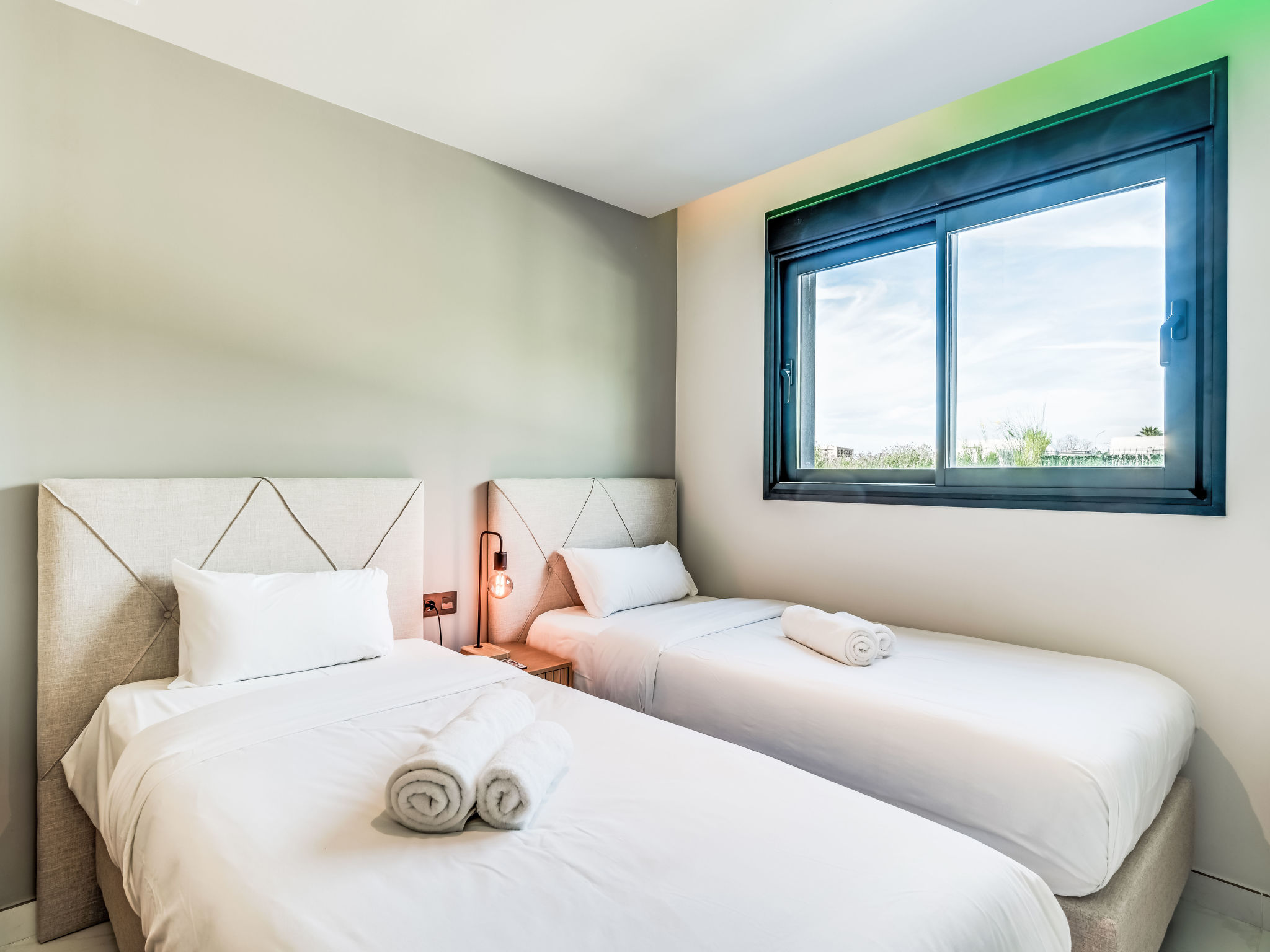 Brand New Luxury Towne House - Binnen