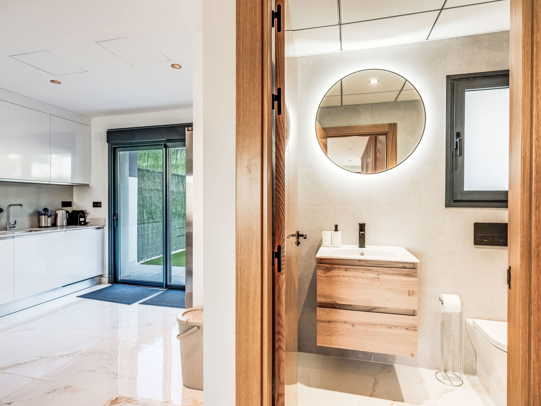 Brand New Luxury Towne House - Binnen