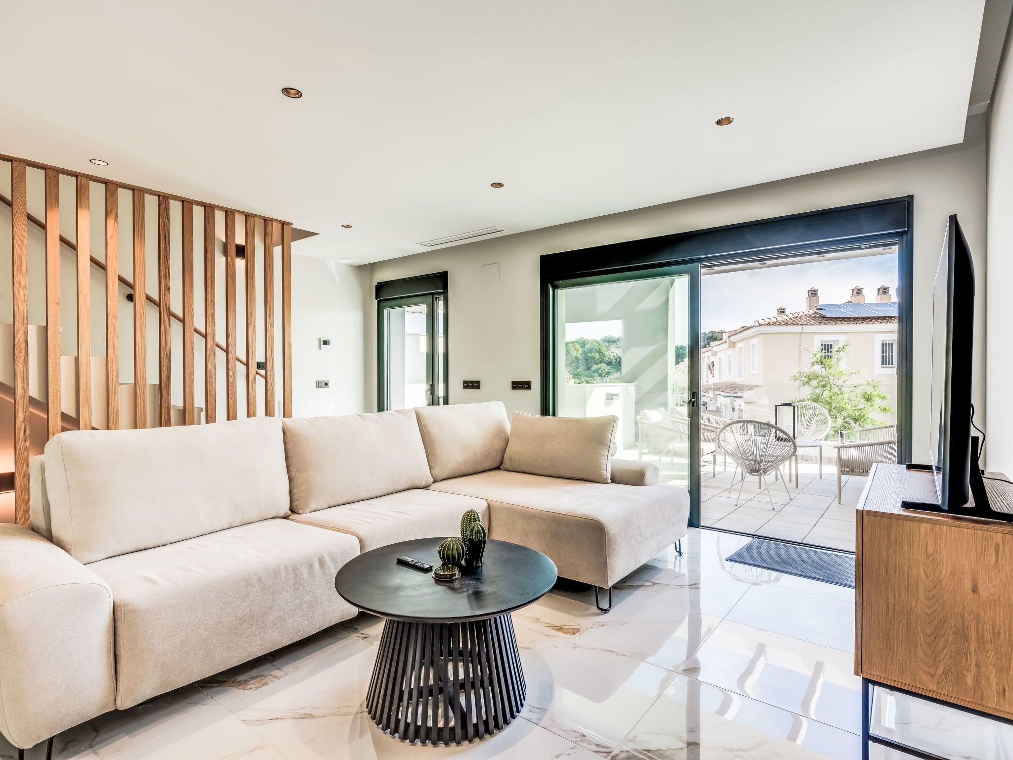 Brand New Luxury Towne House - Buiten