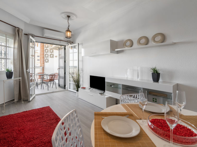 Search and Stay destination Arroyo de la Miel-Benalmadena Costa, AN - Spain from AU$ 285. Pueblo Quinta