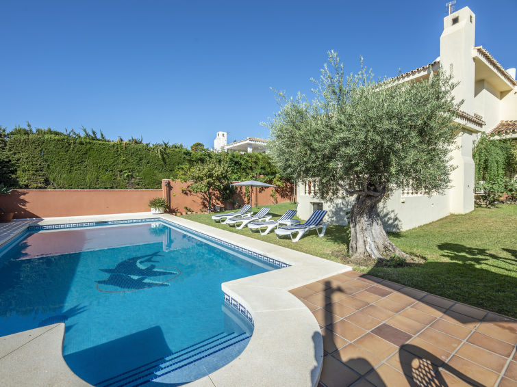 Search and Stay destination Benalmádena, AN - Spain from AU$ 710. Villa Amapola