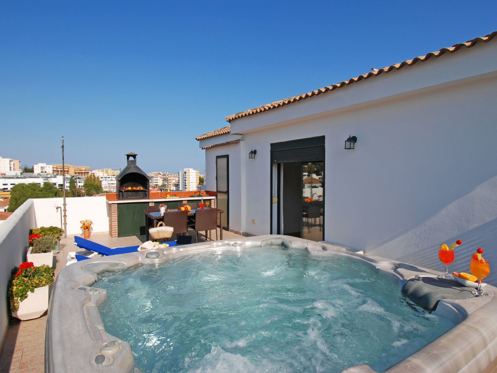 Penthouse, 2 min vom Strand Santa Ana entfernt-Image-tags.info