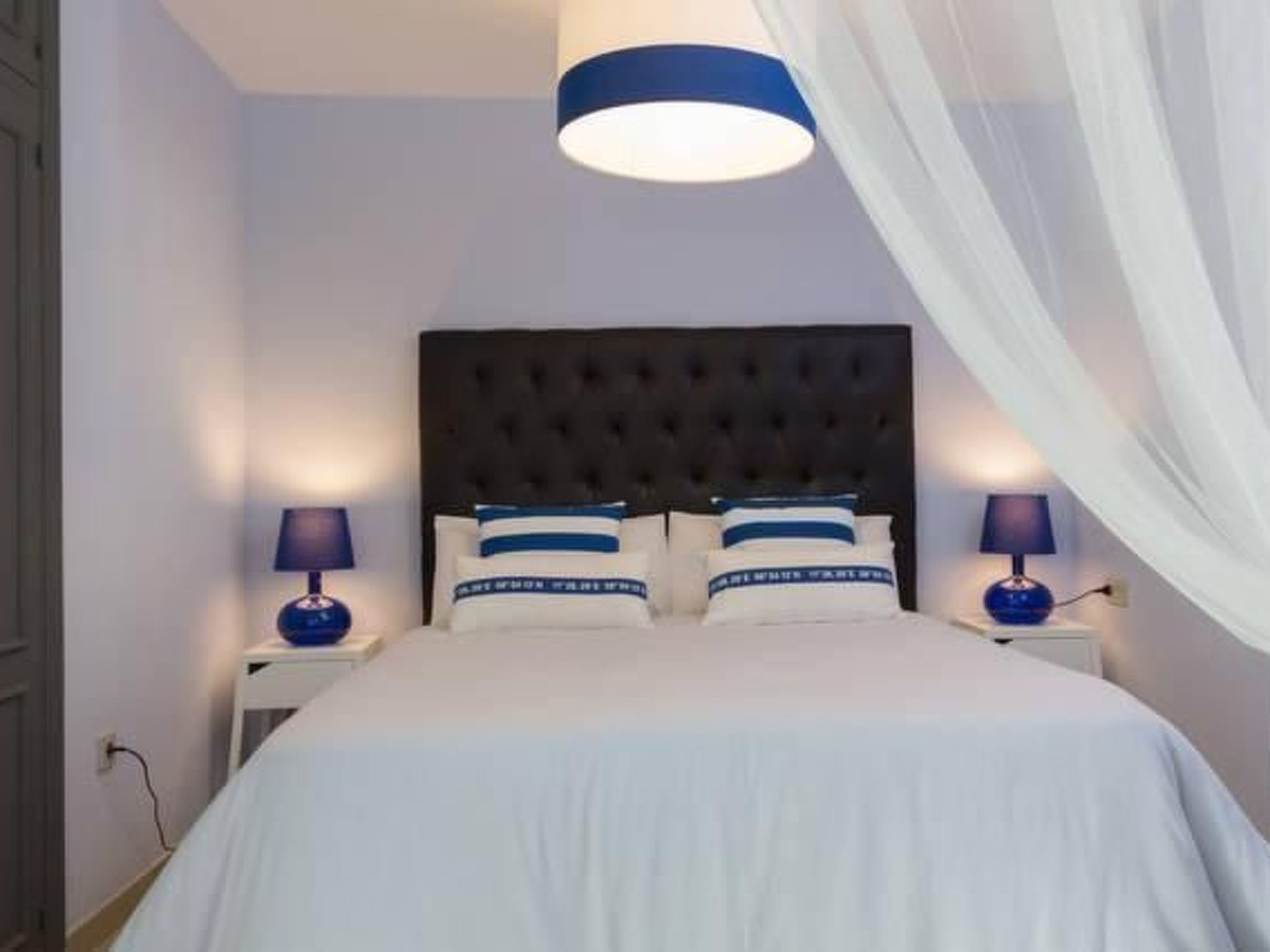 Helle und renovierte Ferienwohnung mit Balkon und tollem Blick auf das Meer-Binnen