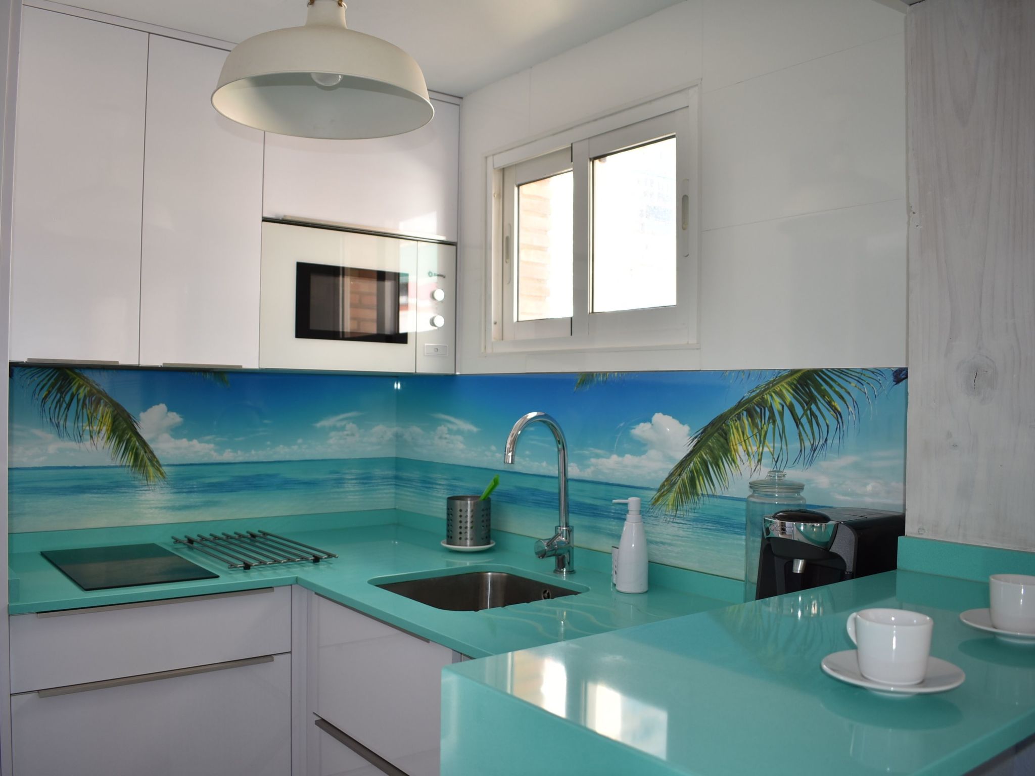 Helle und renovierte Ferienwohnung mit Balkon und tollem Blick auf das Meer-Binnen