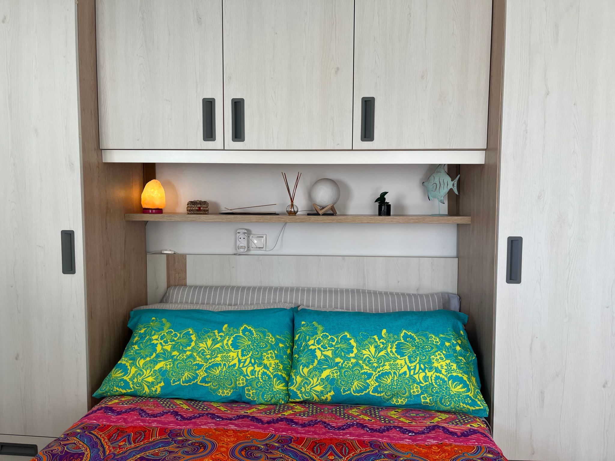 Nationen-BenAlma-Dedans