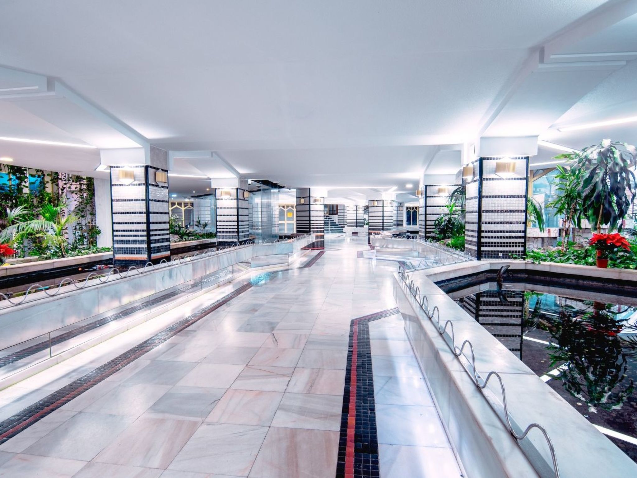 Photo of BENALBEACH DE LUXE an der BEACH FRONT LINE