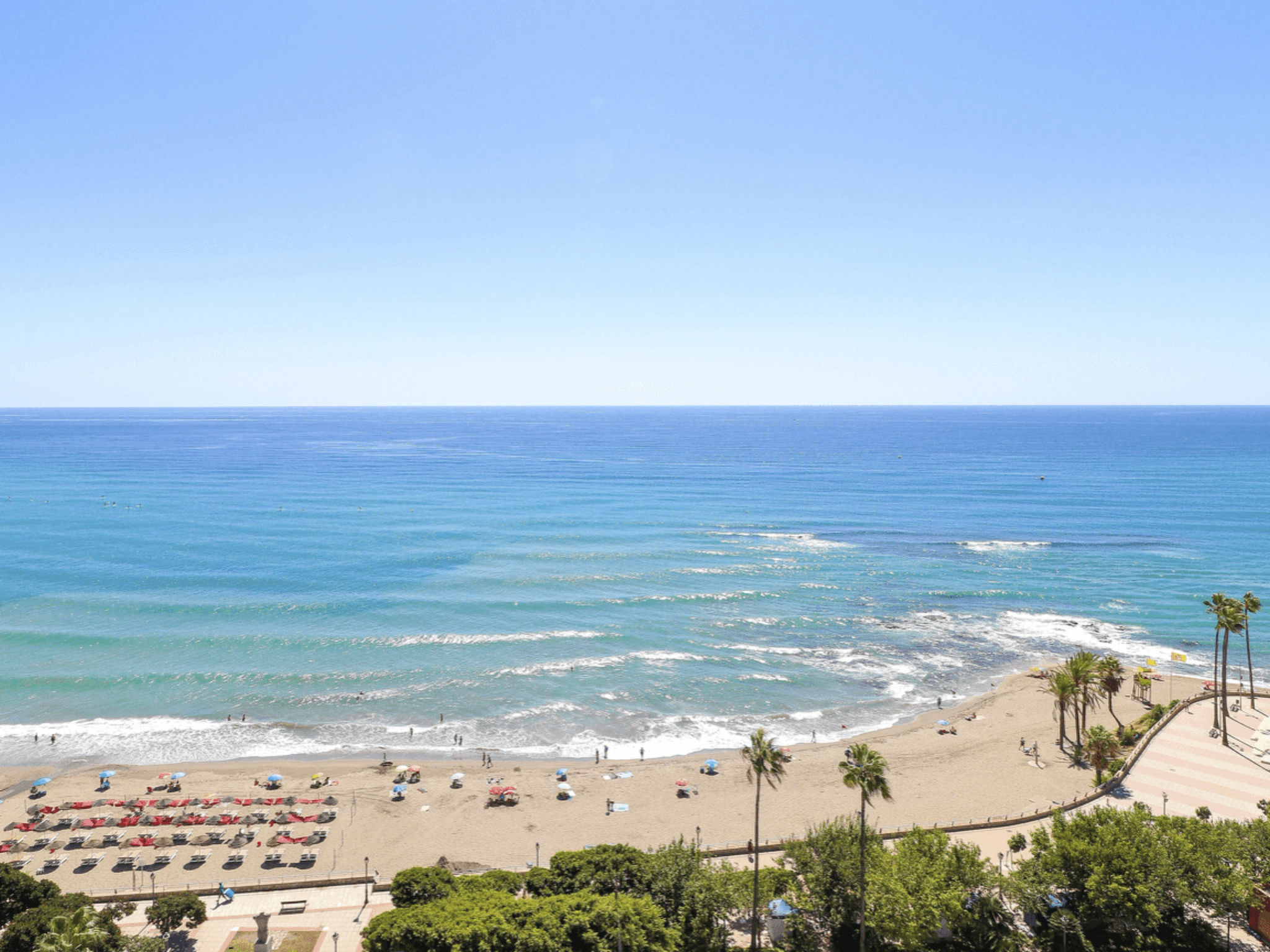 Photo of BENALBEACH DE LUXE an der BEACH FRONT LINE