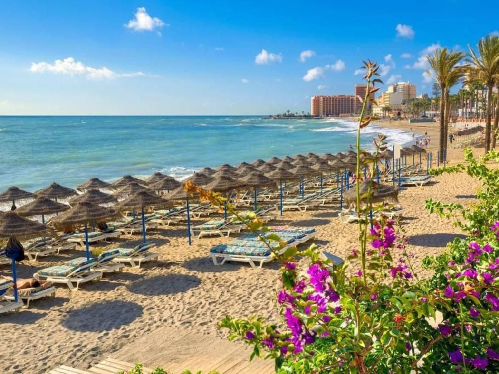 Photo of BENALBEACH DE LUXE an der BEACH FRONT LINE