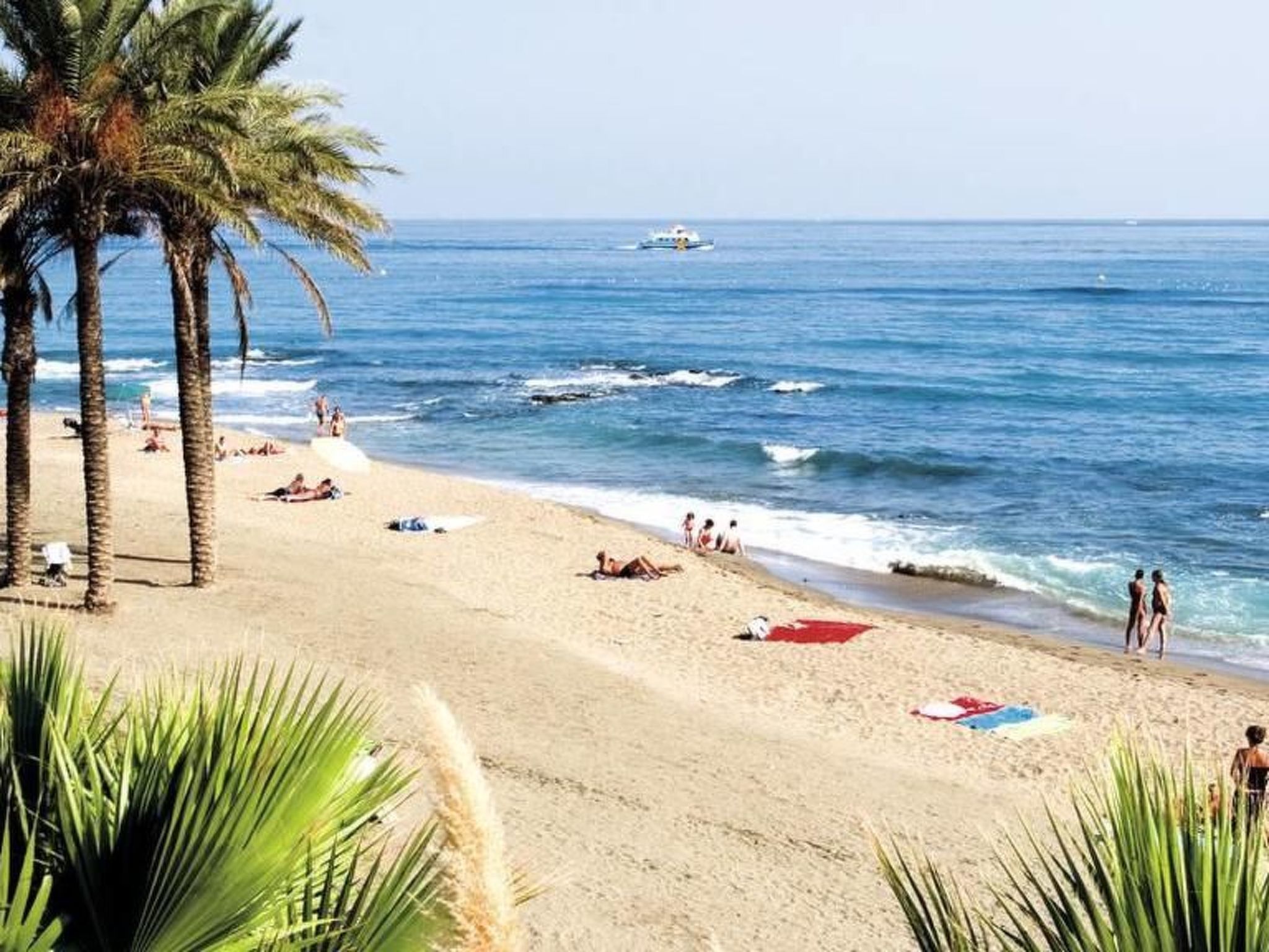 Photo of BENALBEACH DE LUXE an der BEACH FRONT LINE