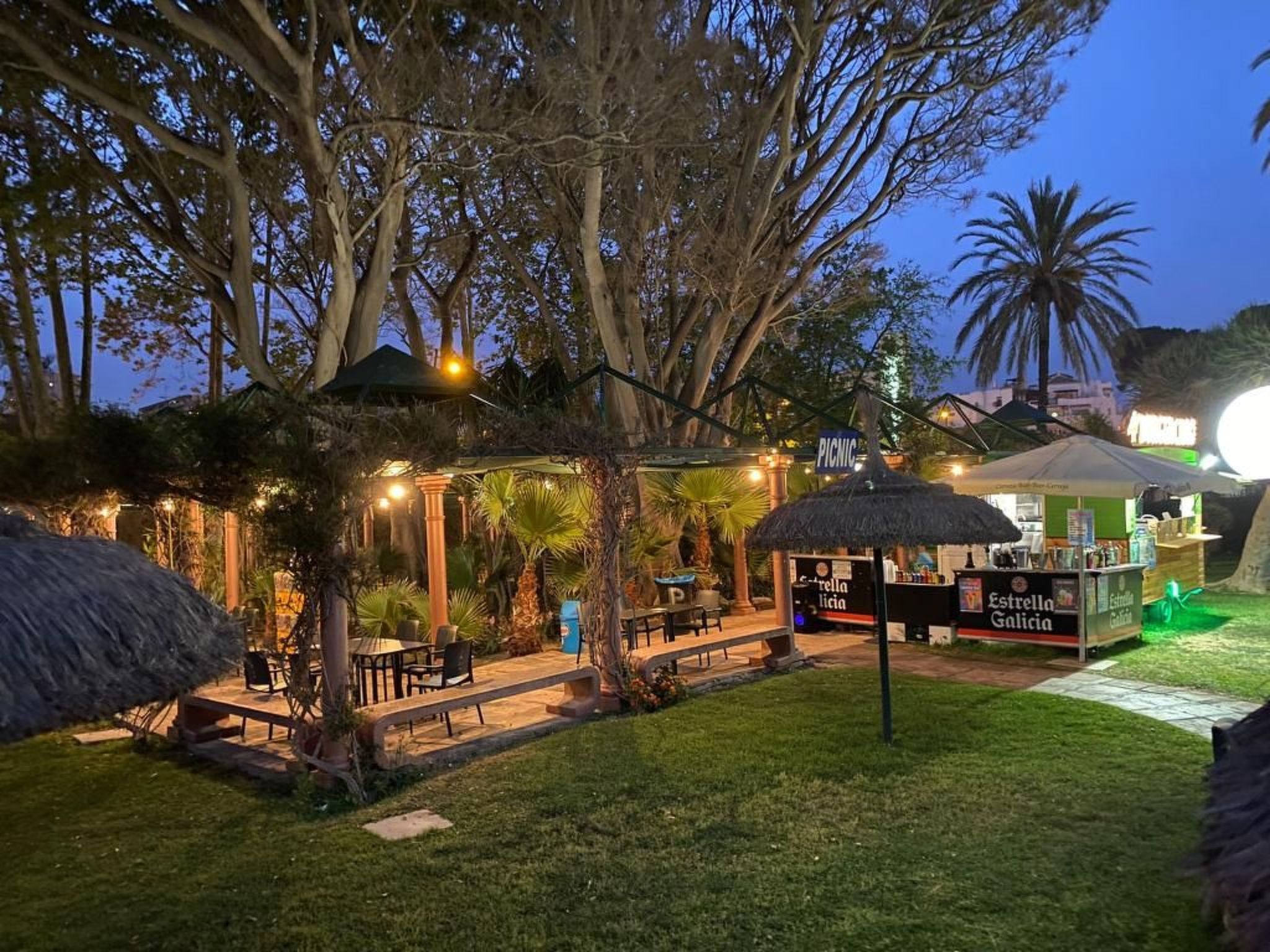 BENALBEACH DE LUXE an der BEACH FRONT LINE-Outside