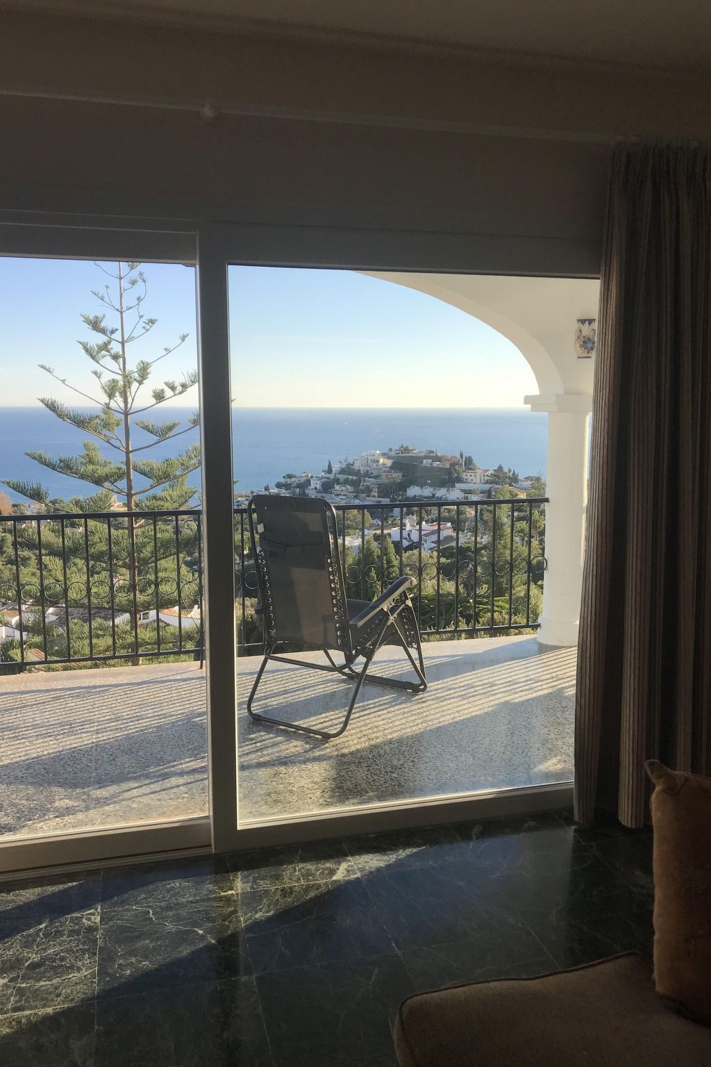 Villa Bella Vista mit Panoramablick und priv. Pool-Binnen