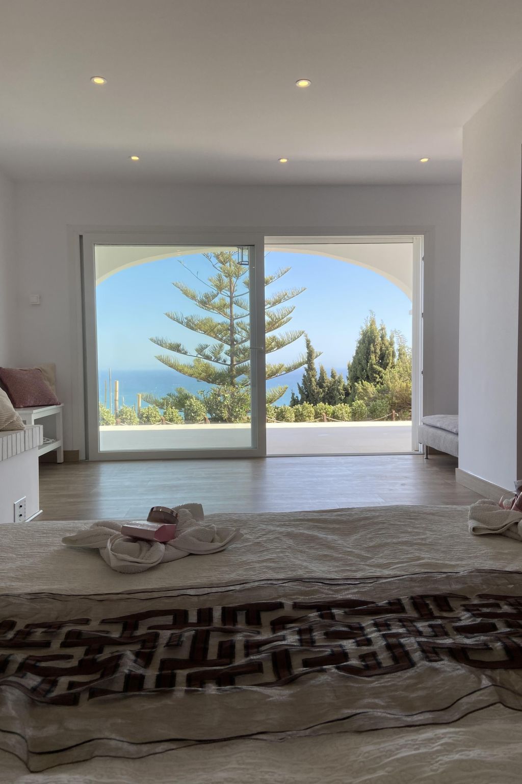 Villa Bella Vista mit Panoramablick und priv. Pool-Binnen