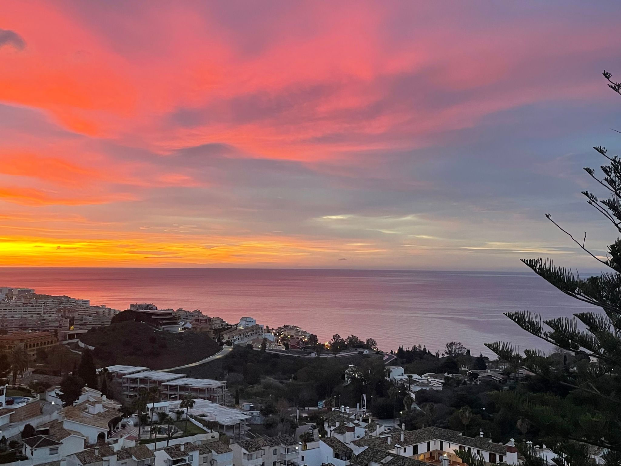 Villa Bella Vista mit Panoramablick und priv. Pool-Binnen