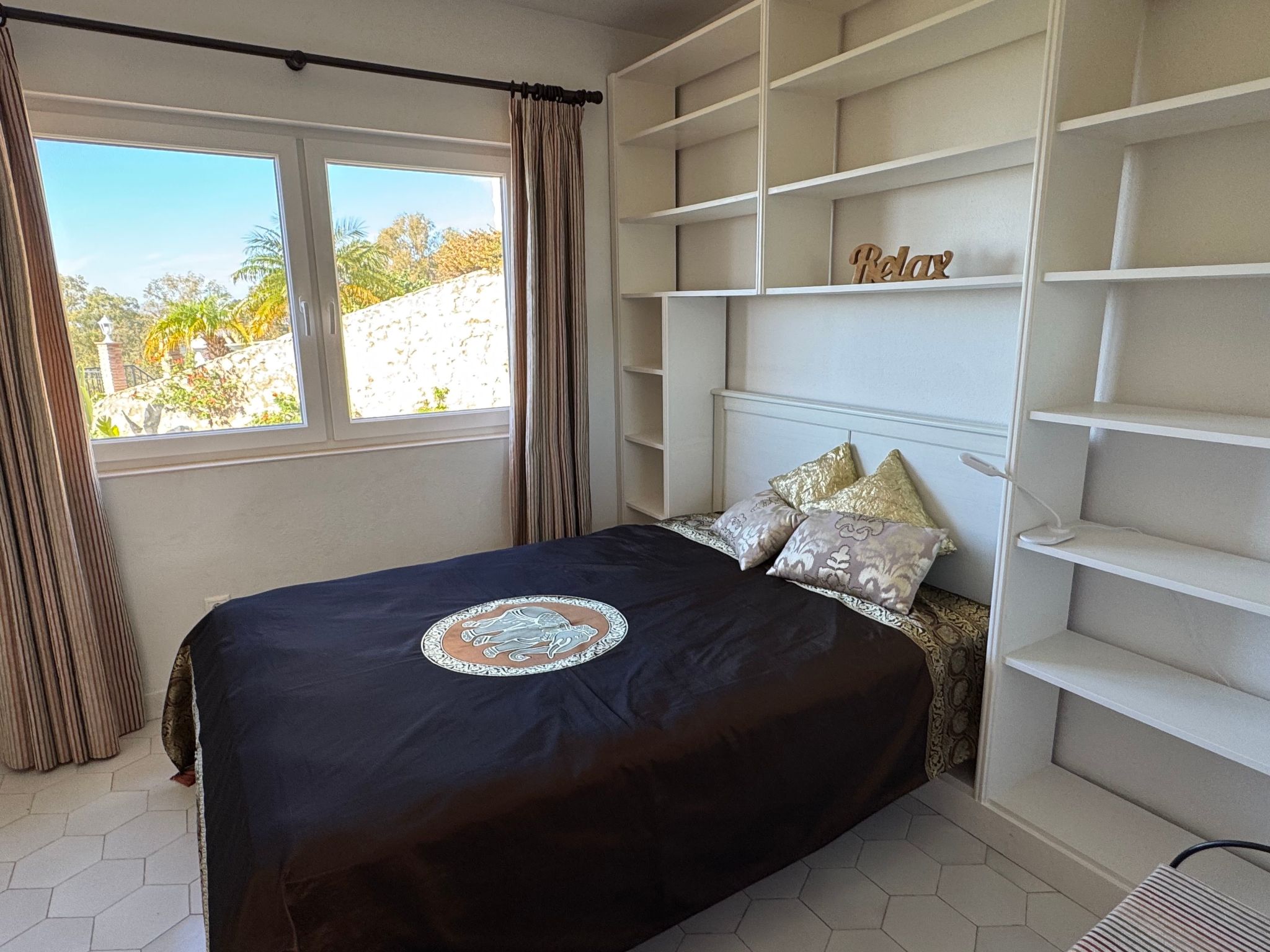 Villa Bella Vista mit Panoramablick und priv. Pool-Binnen