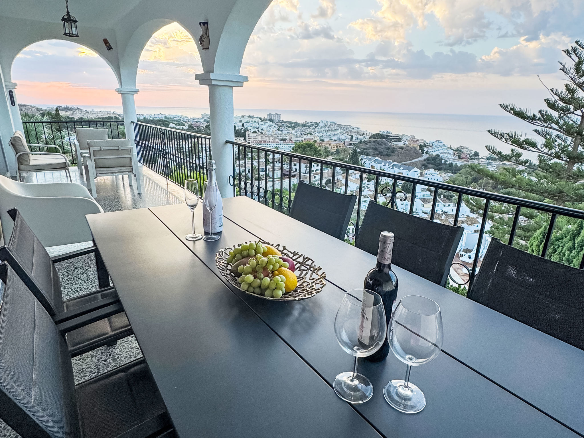 Villa Bella Vista mit Panoramablick und priv. Pool