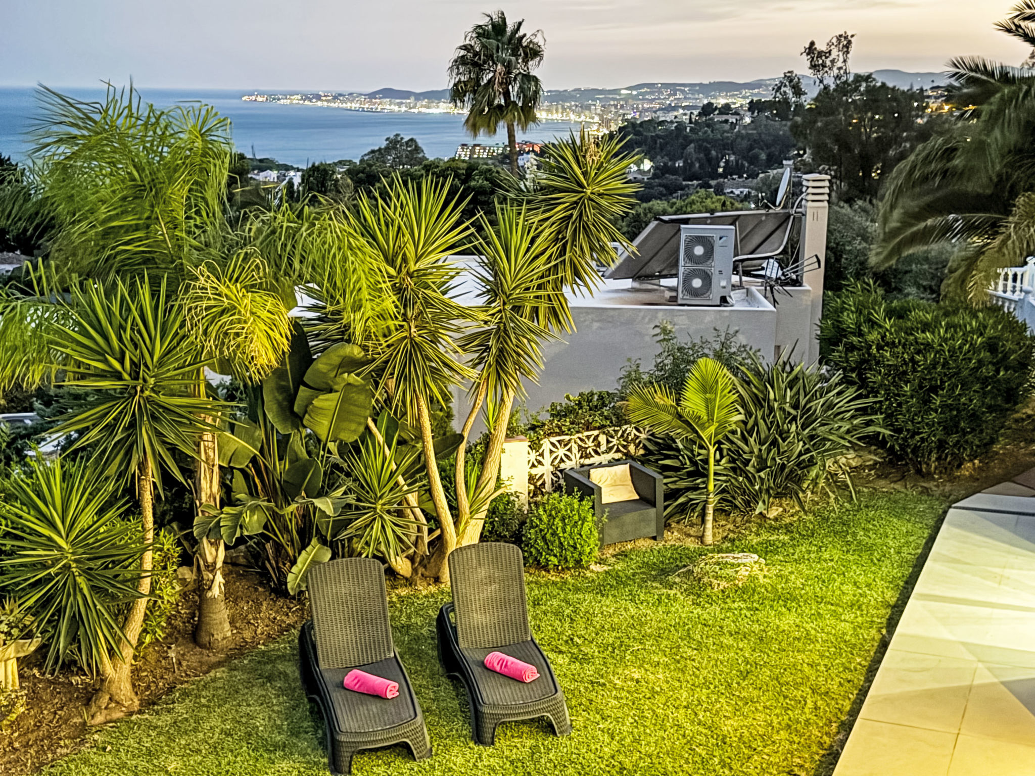 Photo of Villa Bella Vista mit Panoramablick und priv. Pool