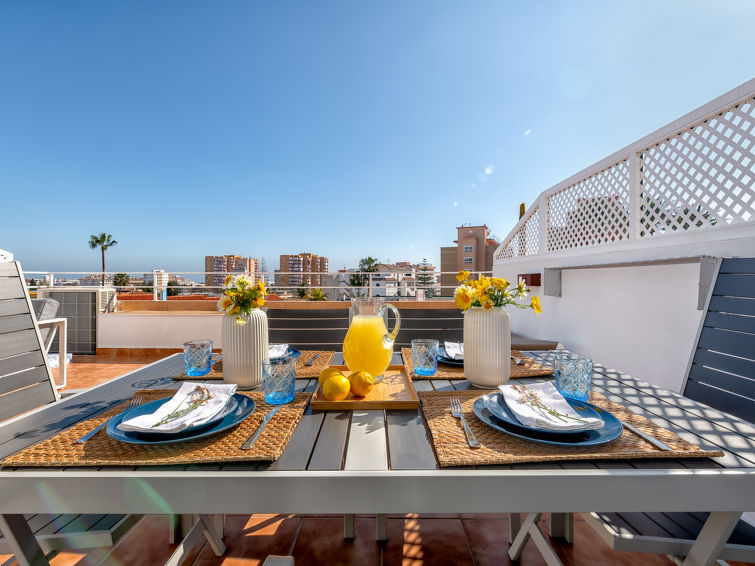Op 400 m van zee: Zonnig appartement met zeezicht in Benalmádena Costa in Benalmádena Costa
