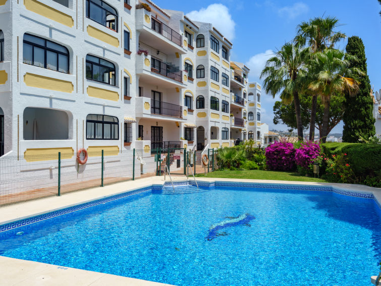 Search and Stay destination Las Lagunas de Mijas, AN - Spain from AU$ 210. Las Acacias