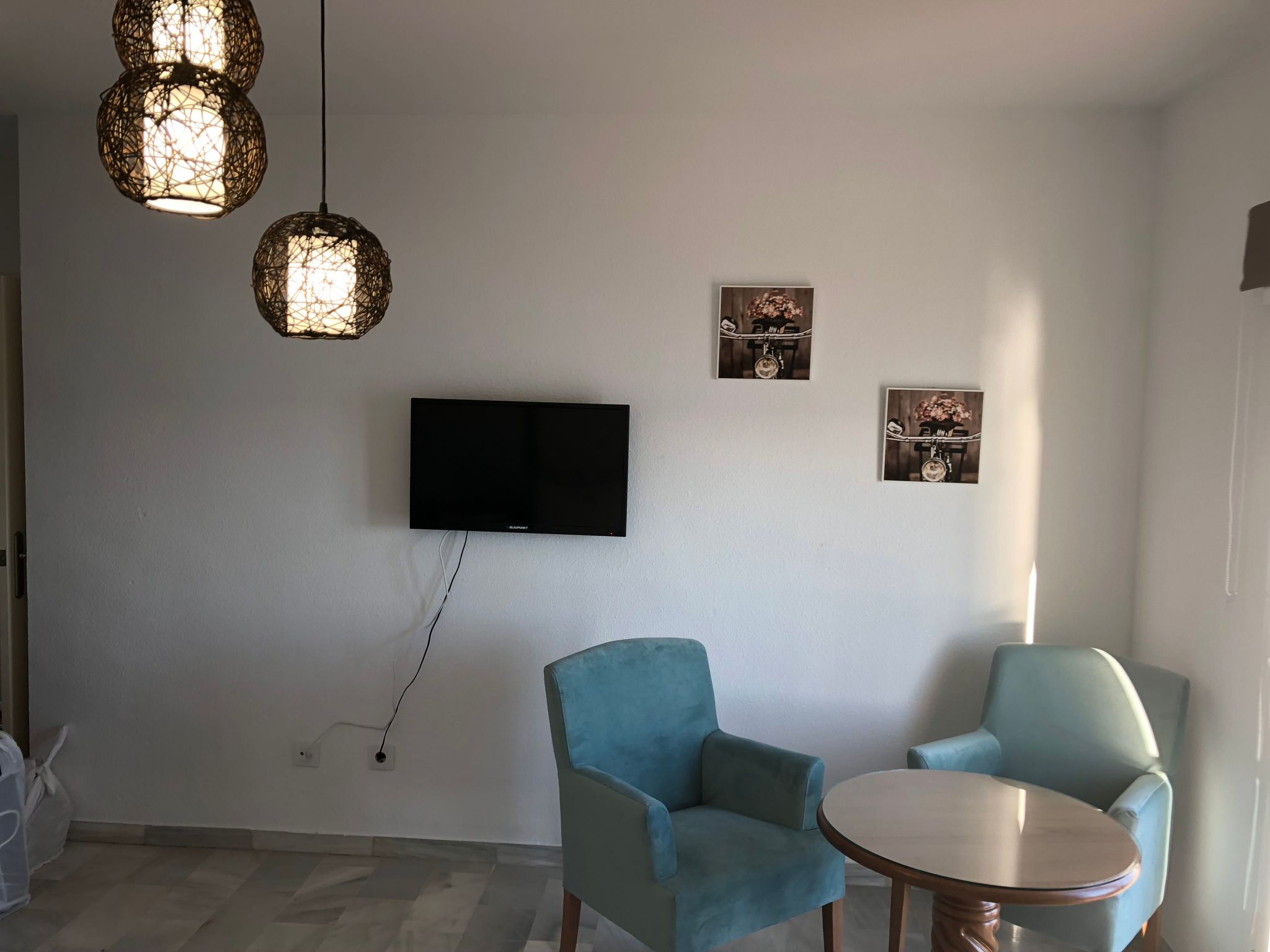 Wunderschöne Ferienwohnung in Las Lagunas De Mijas mit Möblierter Terrasse-Drinnen