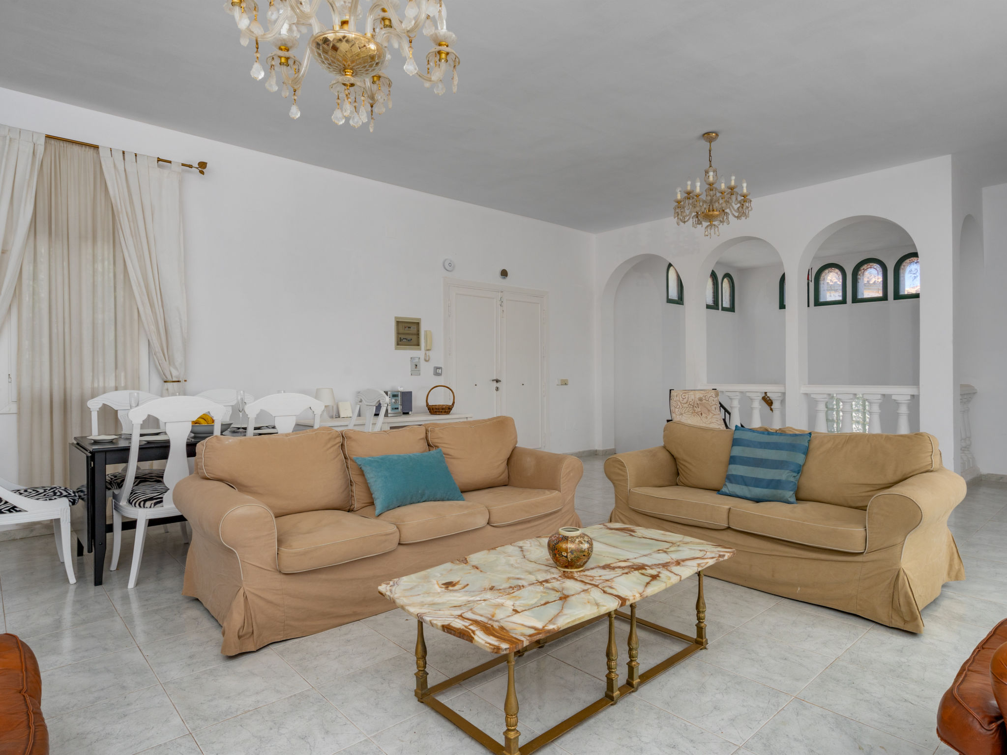 Villa La Paisible-Binnen