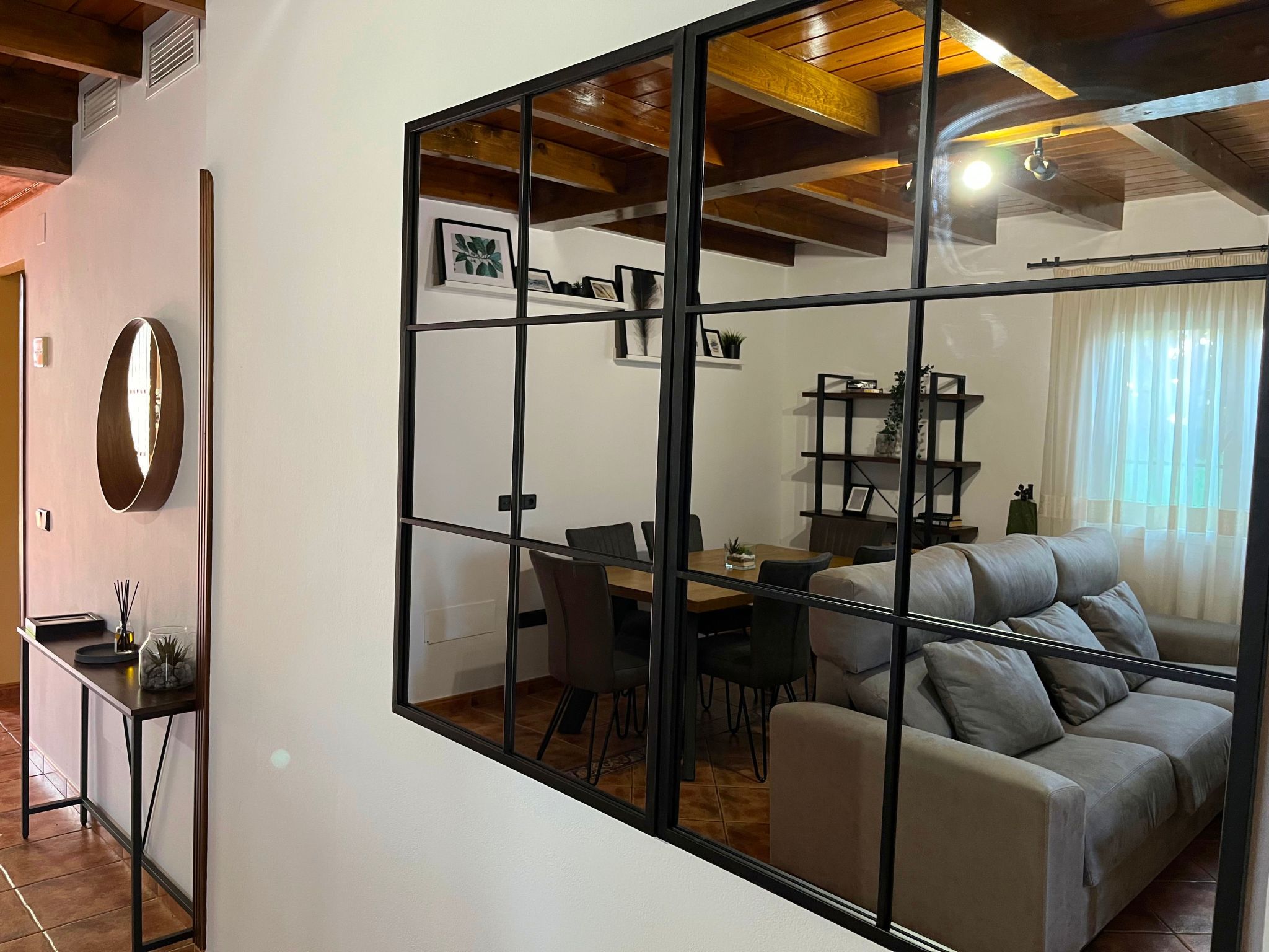 Charmantes Ferienhaus mit Grill und Schwimmingpool-Binnen